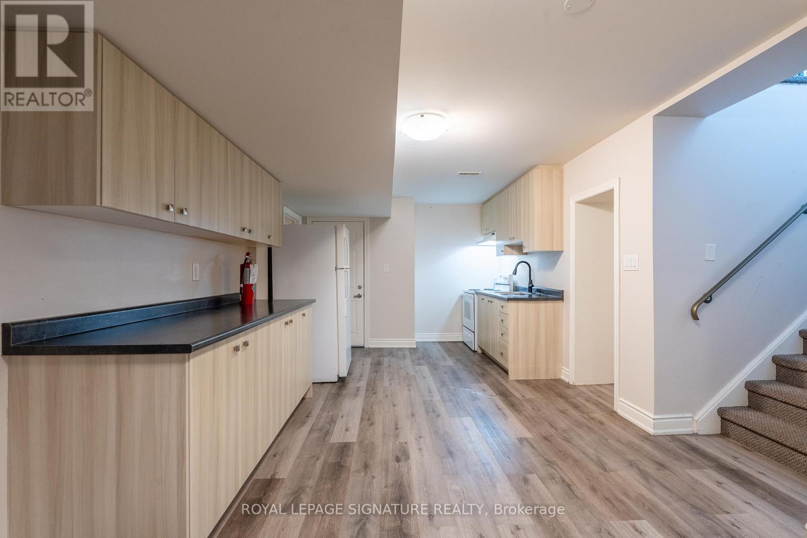 Lower - 5385 Durie Road, Mississauga, Ontario  L5M 2C8 - Photo 10 - W13104034