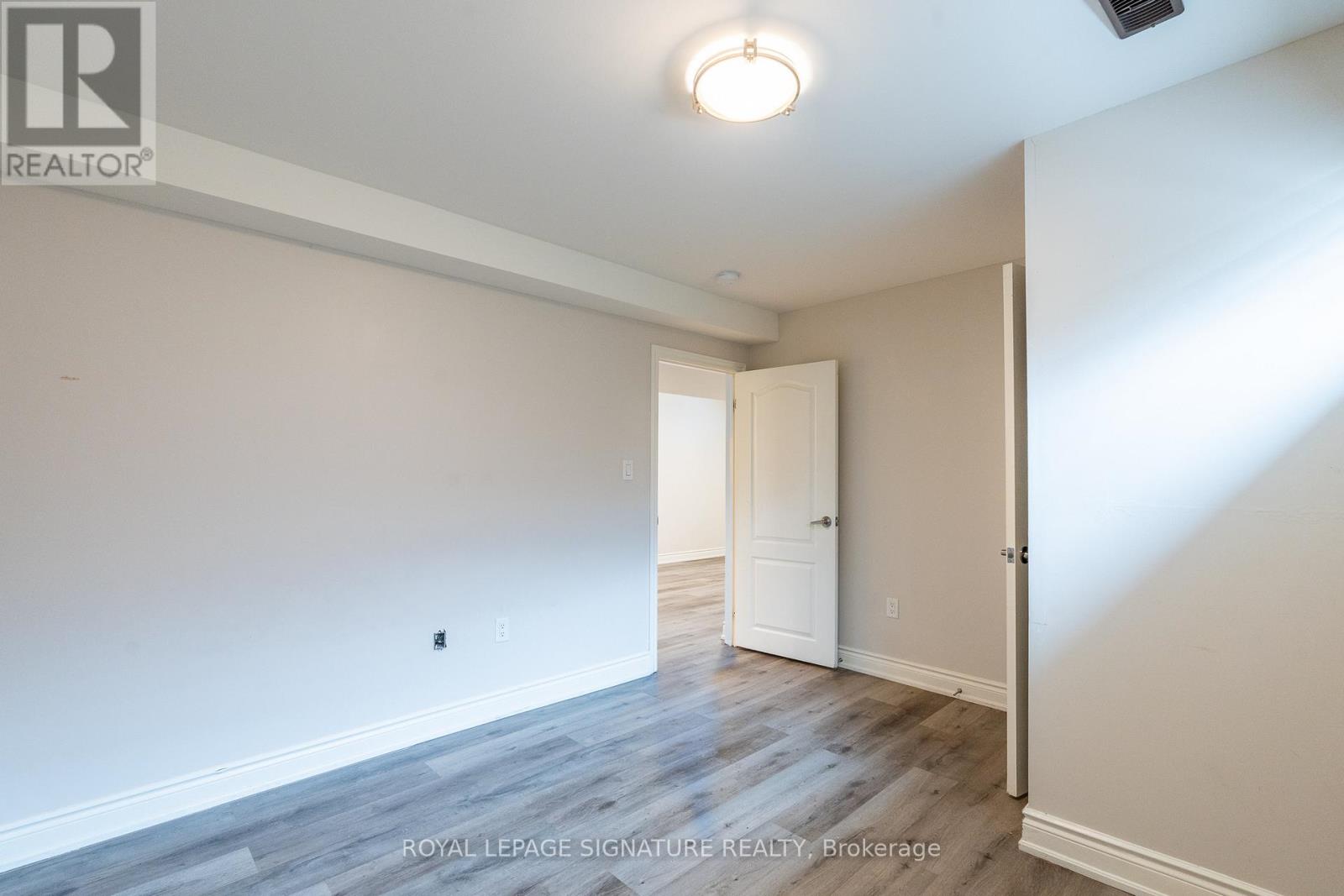 Lower - 5385 Durie Road, Mississauga, Ontario  L5M 2C8 - Photo 18 - W13104034