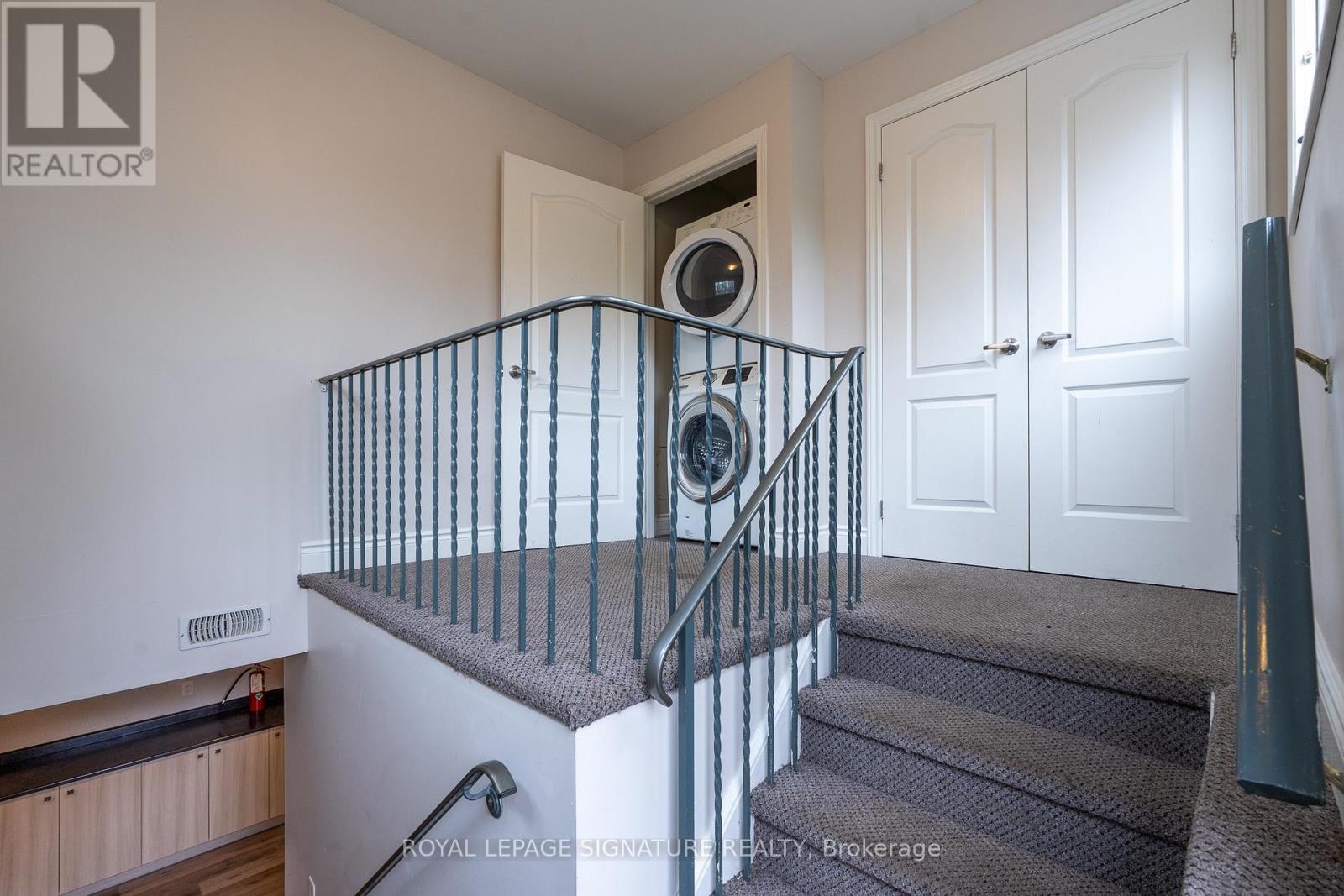 Lower - 5385 Durie Road, Mississauga, Ontario  L5M 2C8 - Photo 5 - W13104034