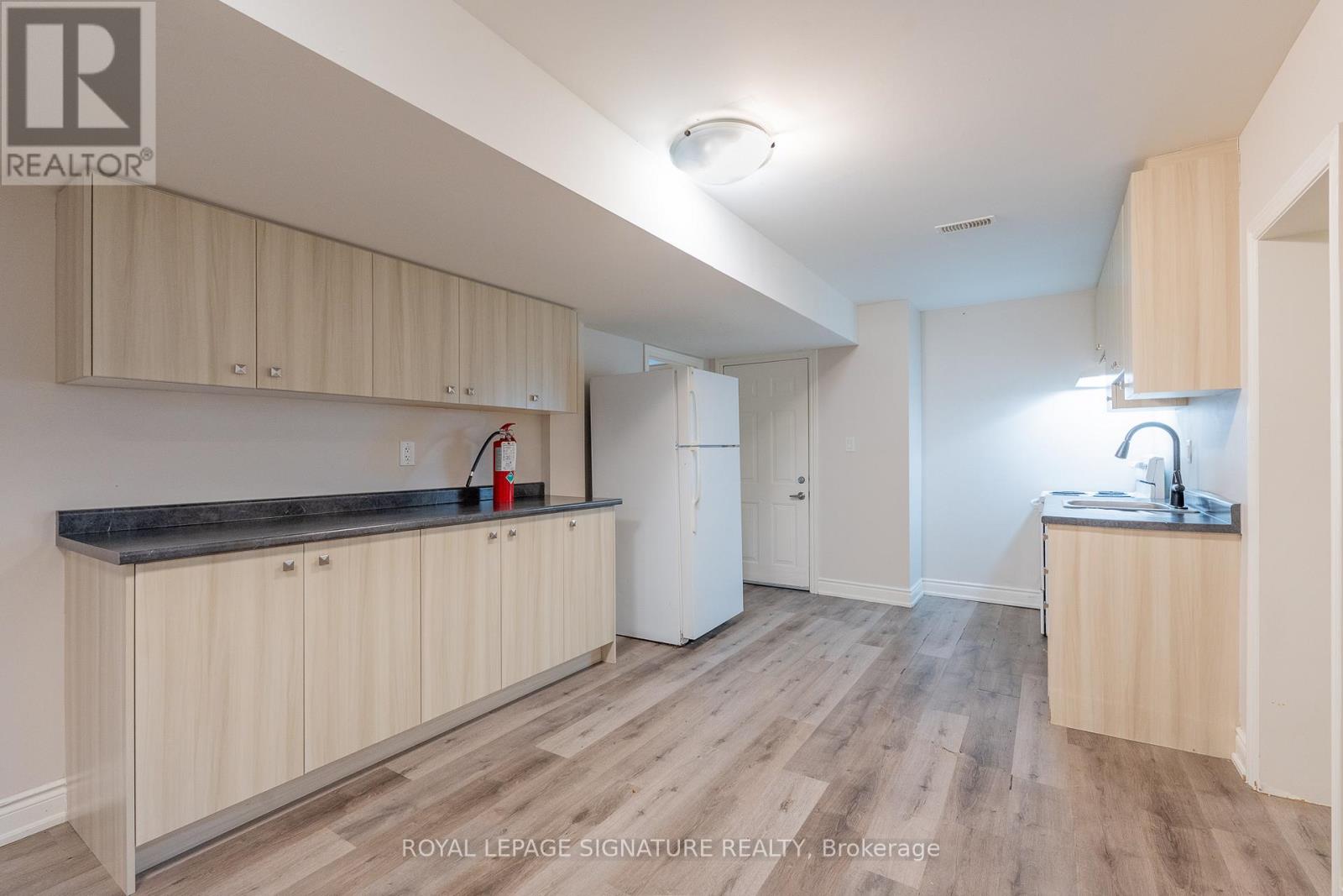 Lower - 5385 Durie Road, Mississauga, Ontario  L5M 2C8 - Photo 9 - W13104034