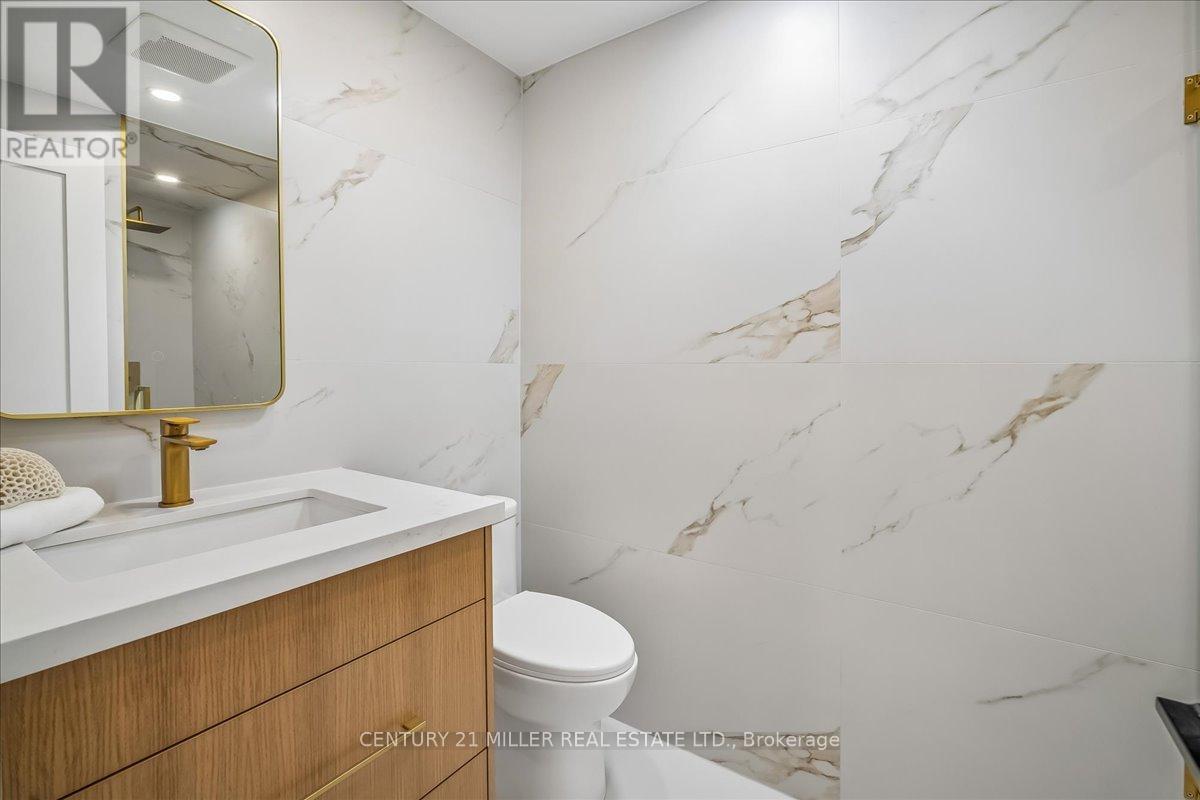 4505 Spruce Avenue, Burlington, Ontario  L7L 1M5 - Photo 16 - W13104062