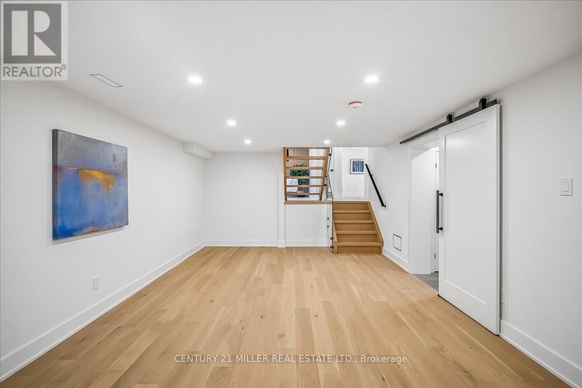 4505 Spruce Avenue, Burlington, Ontario  L7L 1M5 - Photo 27 - W13104062