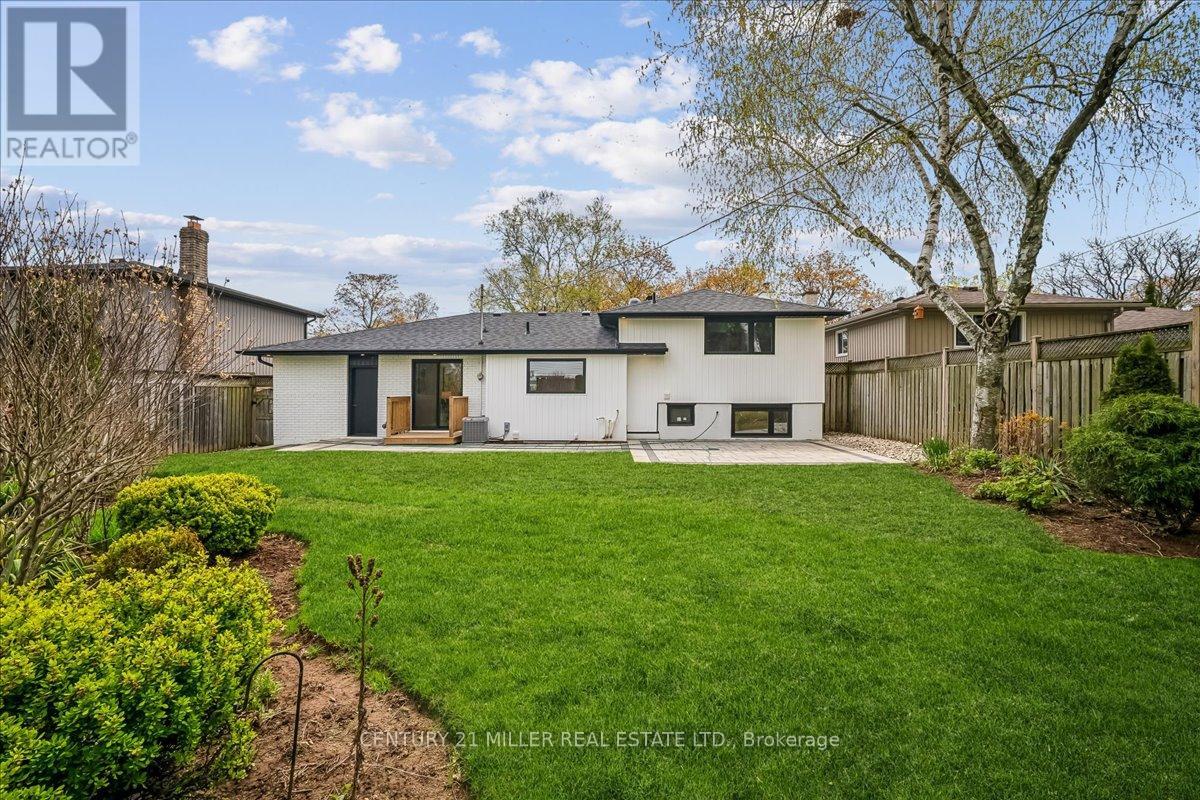 4505 Spruce Avenue, Burlington, Ontario  L7L 1M5 - Photo 36 - W13104062