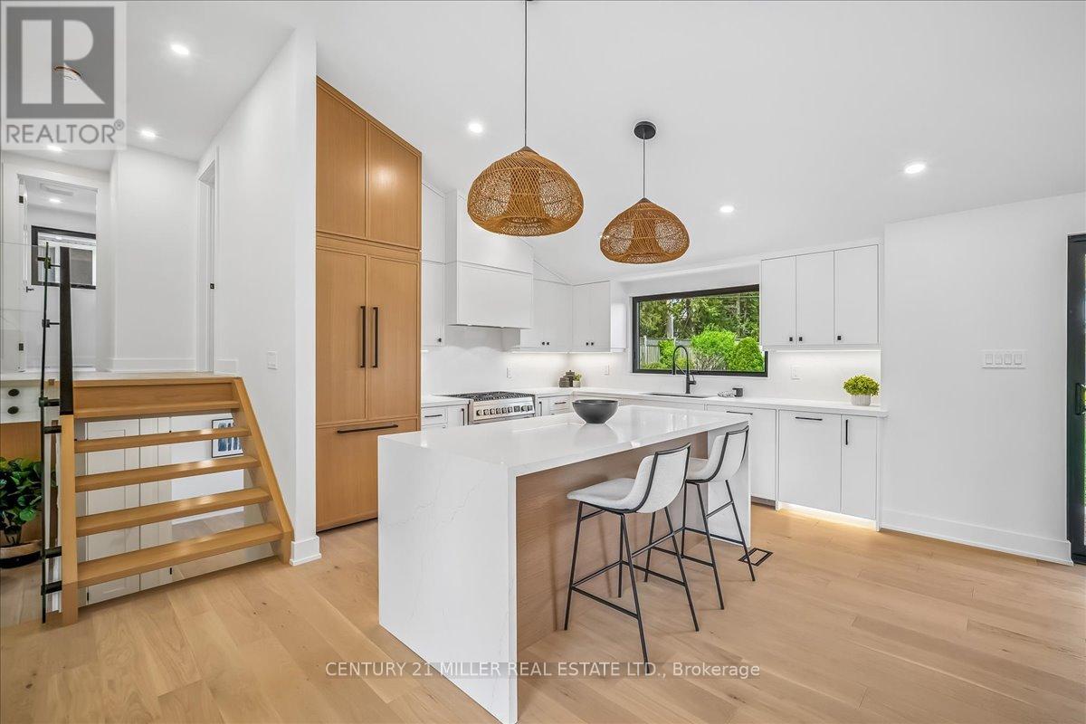 4505 Spruce Avenue, Burlington, Ontario  L7L 1M5 - Photo 6 - W13104062