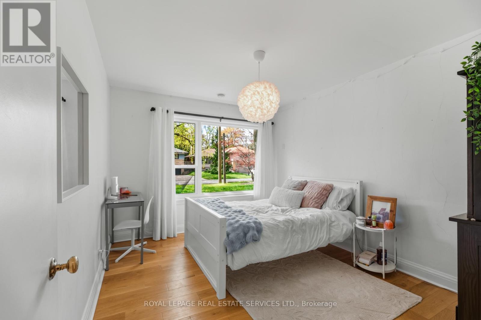 76 Glenellen Drive E, Toronto, Ontario  M8Y 2H1 - Photo 20 - W13104088