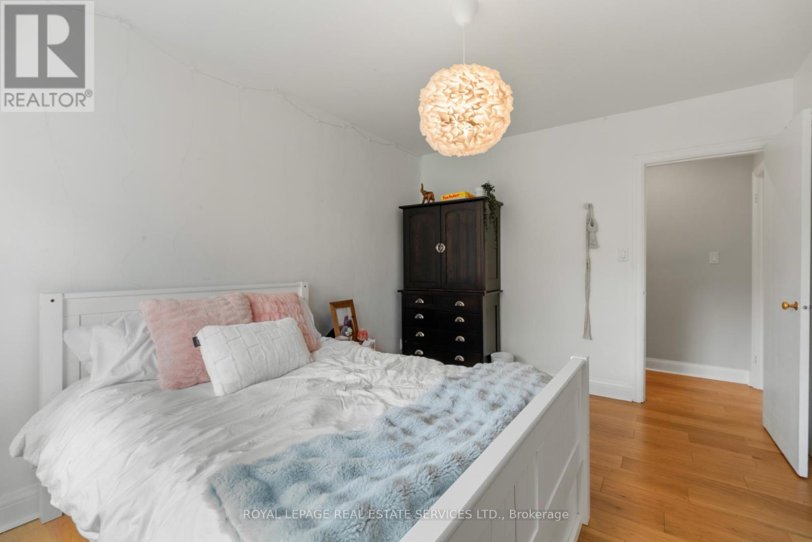 76 Glenellen Drive E, Toronto, Ontario  M8Y 2H1 - Photo 21 - W13104088