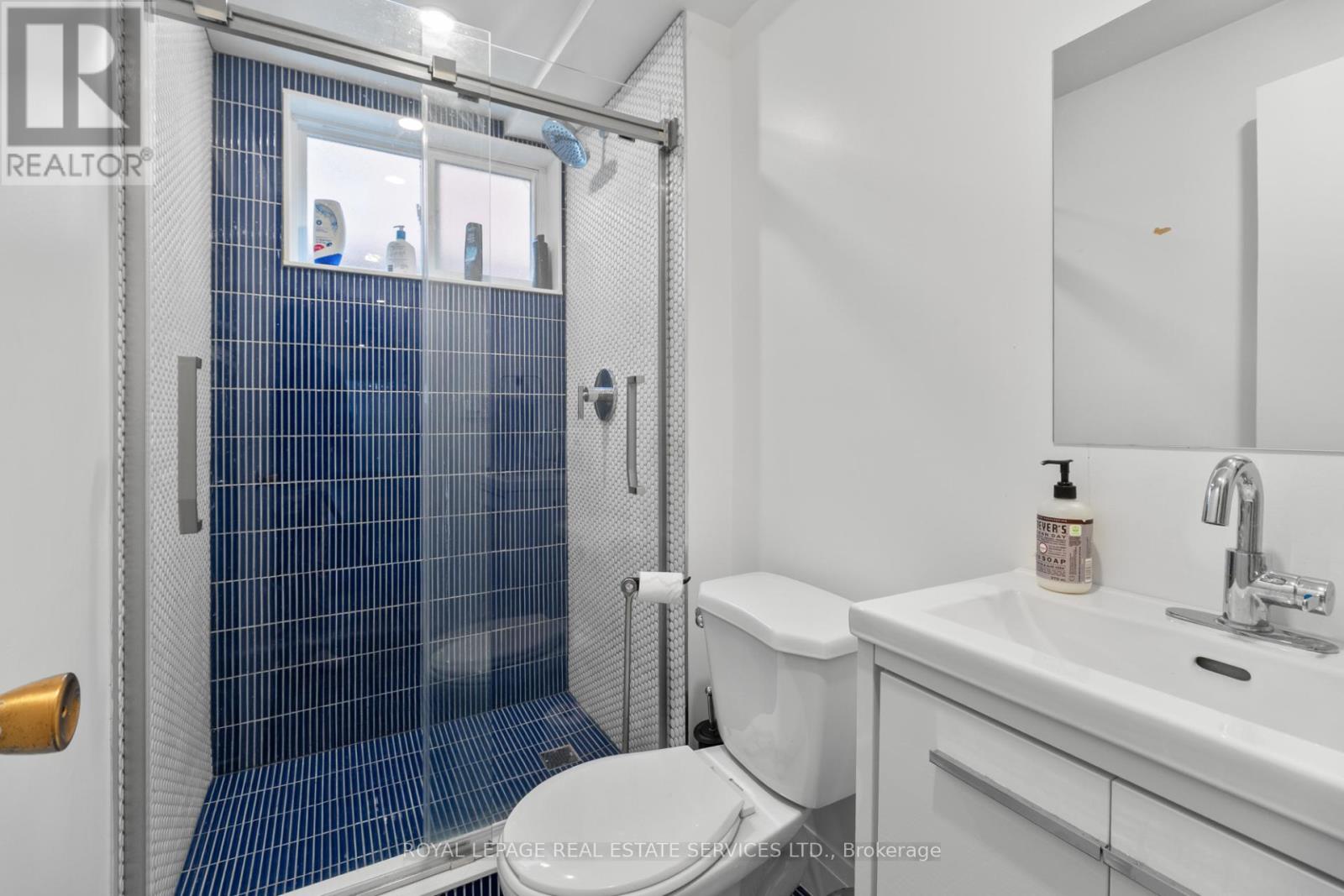 76 Glenellen Drive E, Toronto, Ontario  M8Y 2H1 - Photo 36 - W13104088