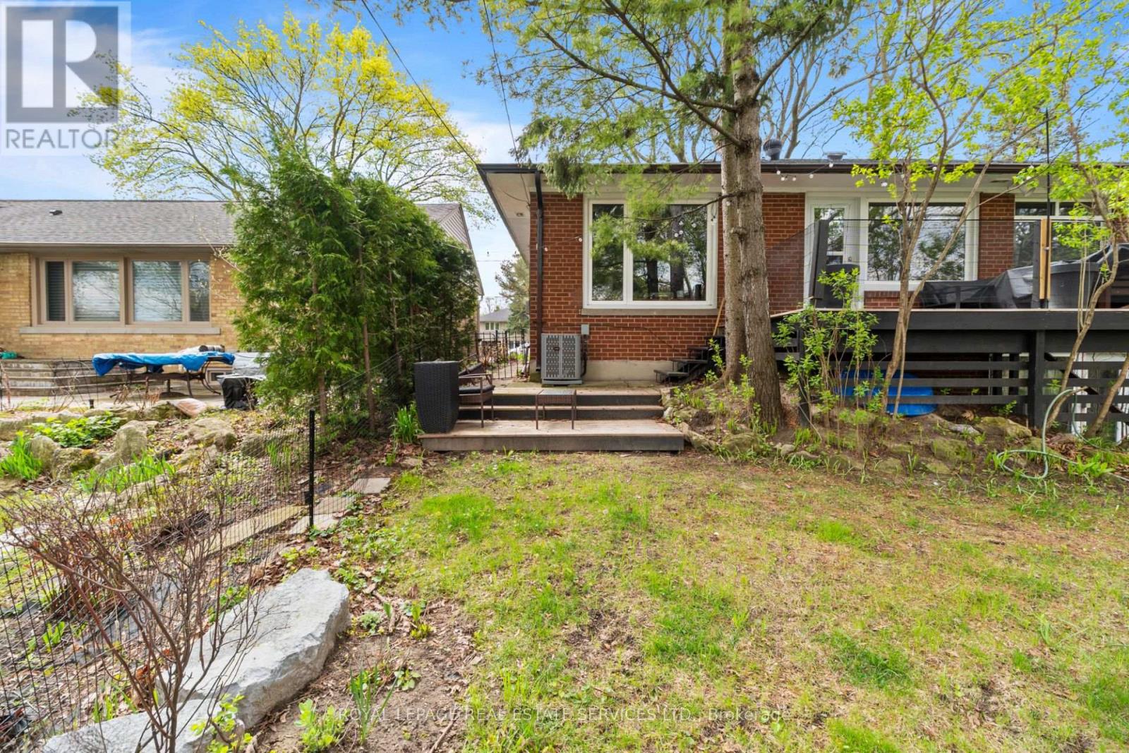 76 Glenellen Drive E, Toronto, Ontario  M8Y 2H1 - Photo 42 - W13104088