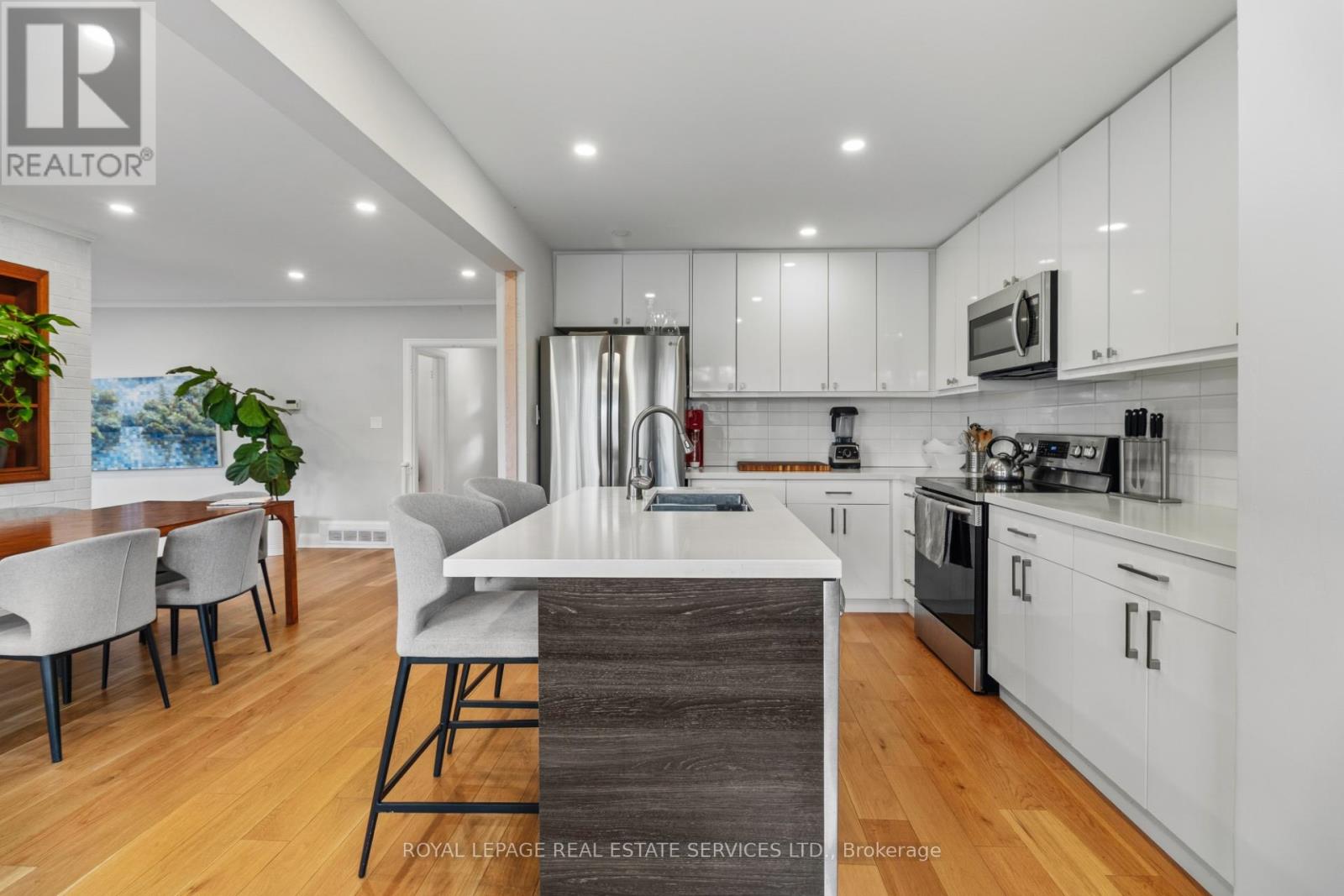 76 Glenellen Drive E, Toronto, Ontario  M8Y 2H1 - Photo 7 - W13104088