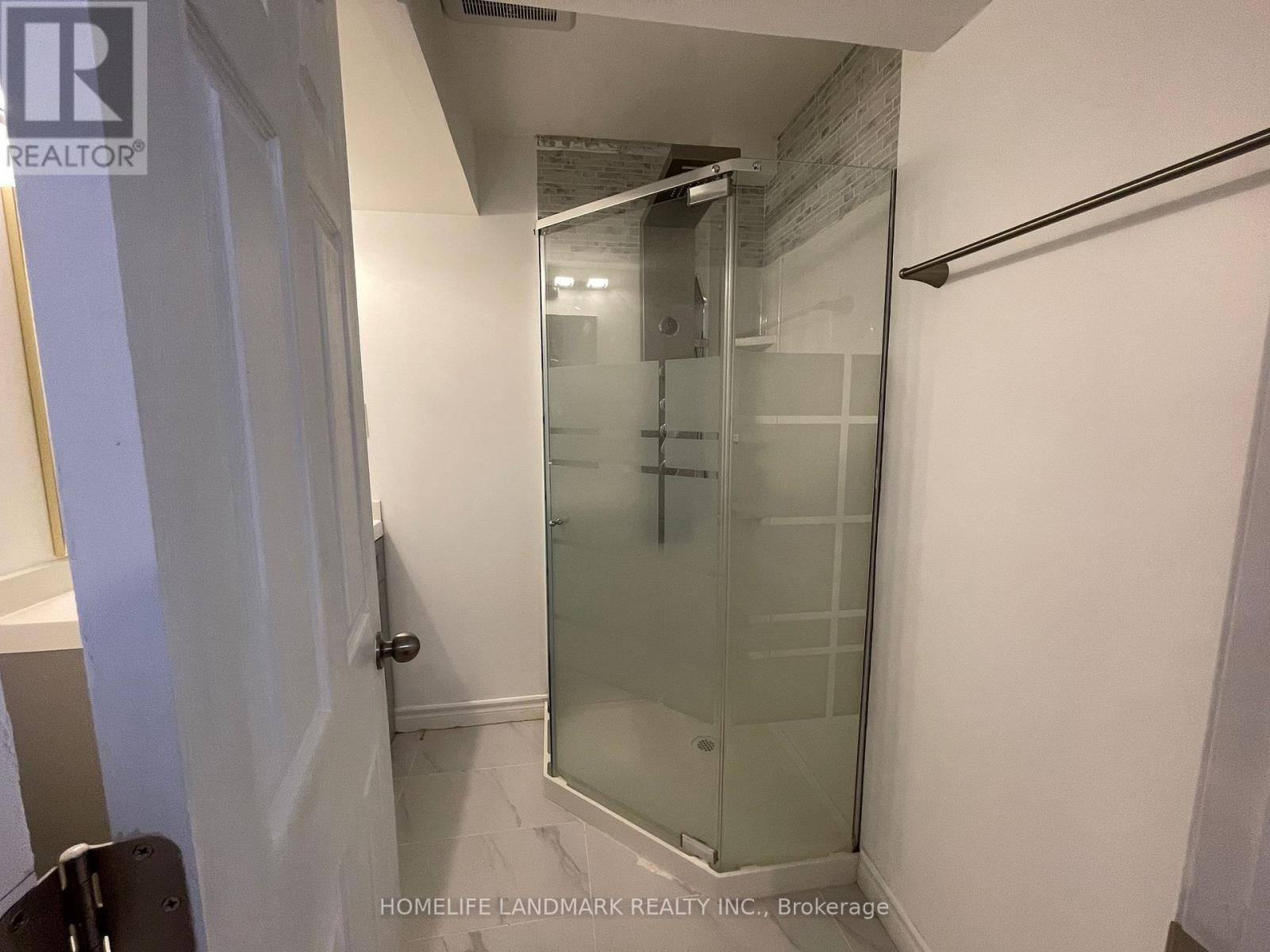 Basement - 3523 Orion Crescent, Mississauga, Ontario  L5C 2H7 - Photo 17 - W13104138