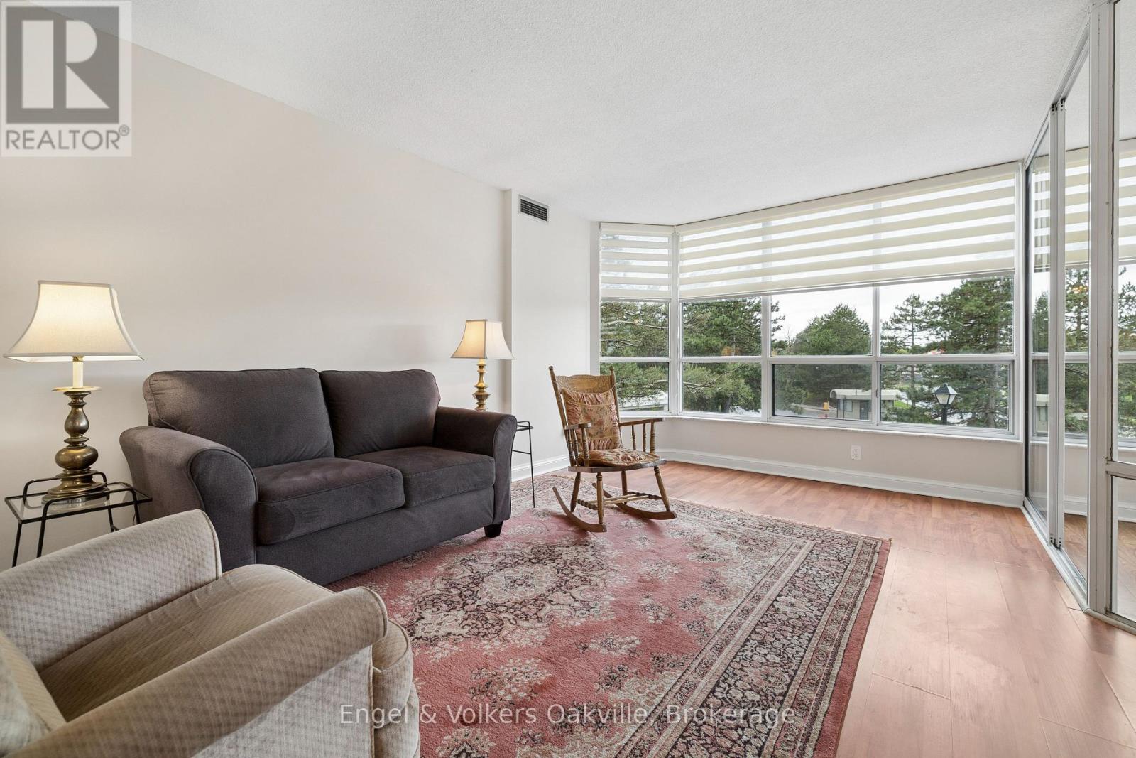 201 - 22 Hanover Road, Brampton, Ontario  L6S 5K7 - Photo 11 - W13104262