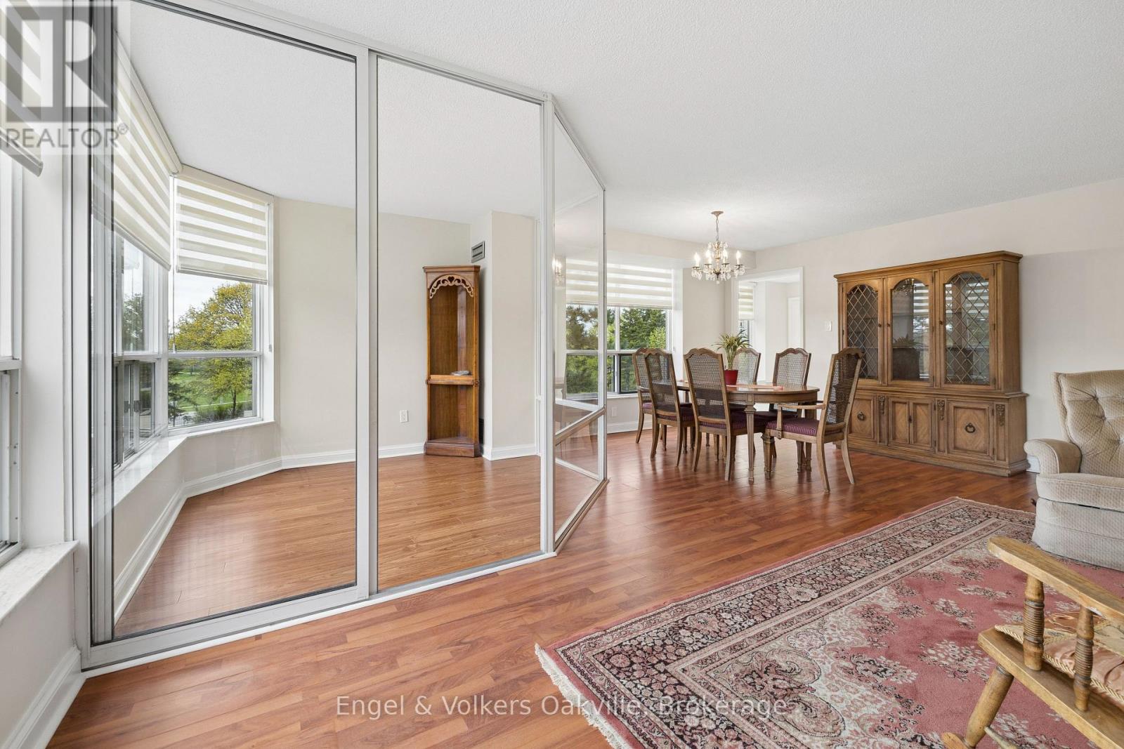 201 - 22 Hanover Road, Brampton, Ontario  L6S 5K7 - Photo 13 - W13104262