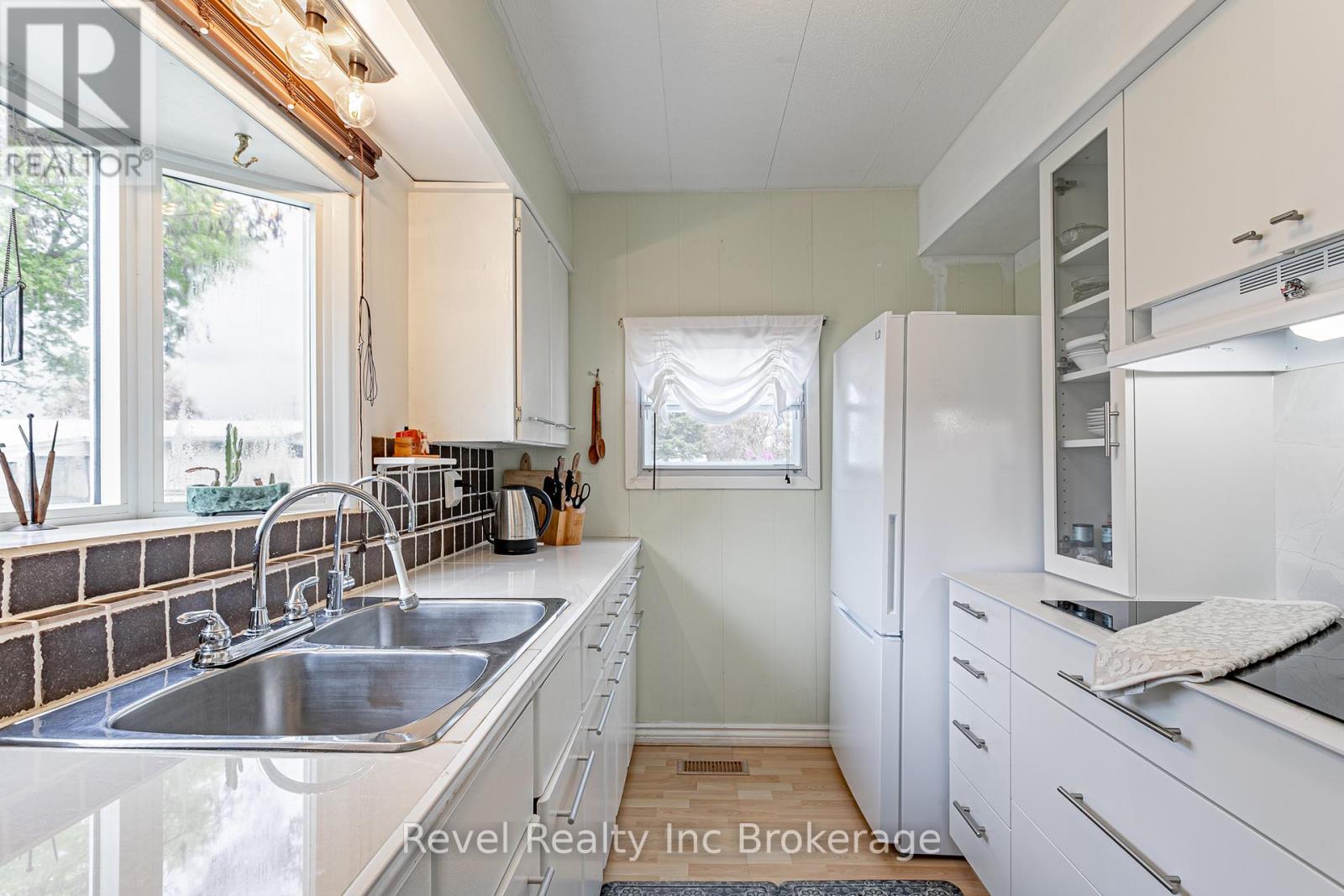 9 3rd Street, Norfolk, Ontario  N4B 2W6 - Photo 14 - X13104316