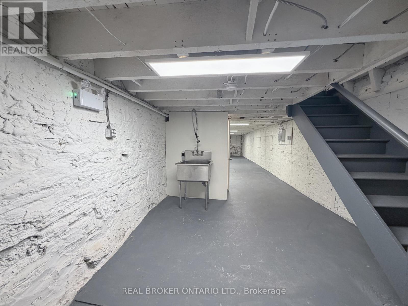 1 - 203 King Street E, Hamilton, Ontario  L8N 1B3 - Photo 17 - X13103964