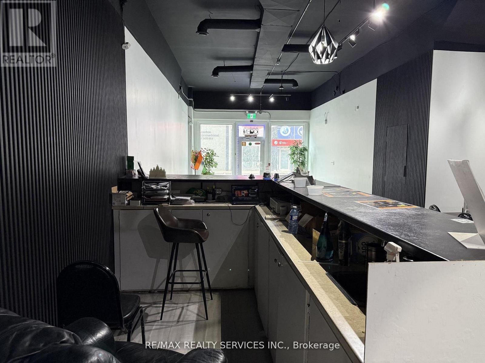 364 Richmond Street, London East, Ontario  N6A 3C3 - Photo 3 - X13103988