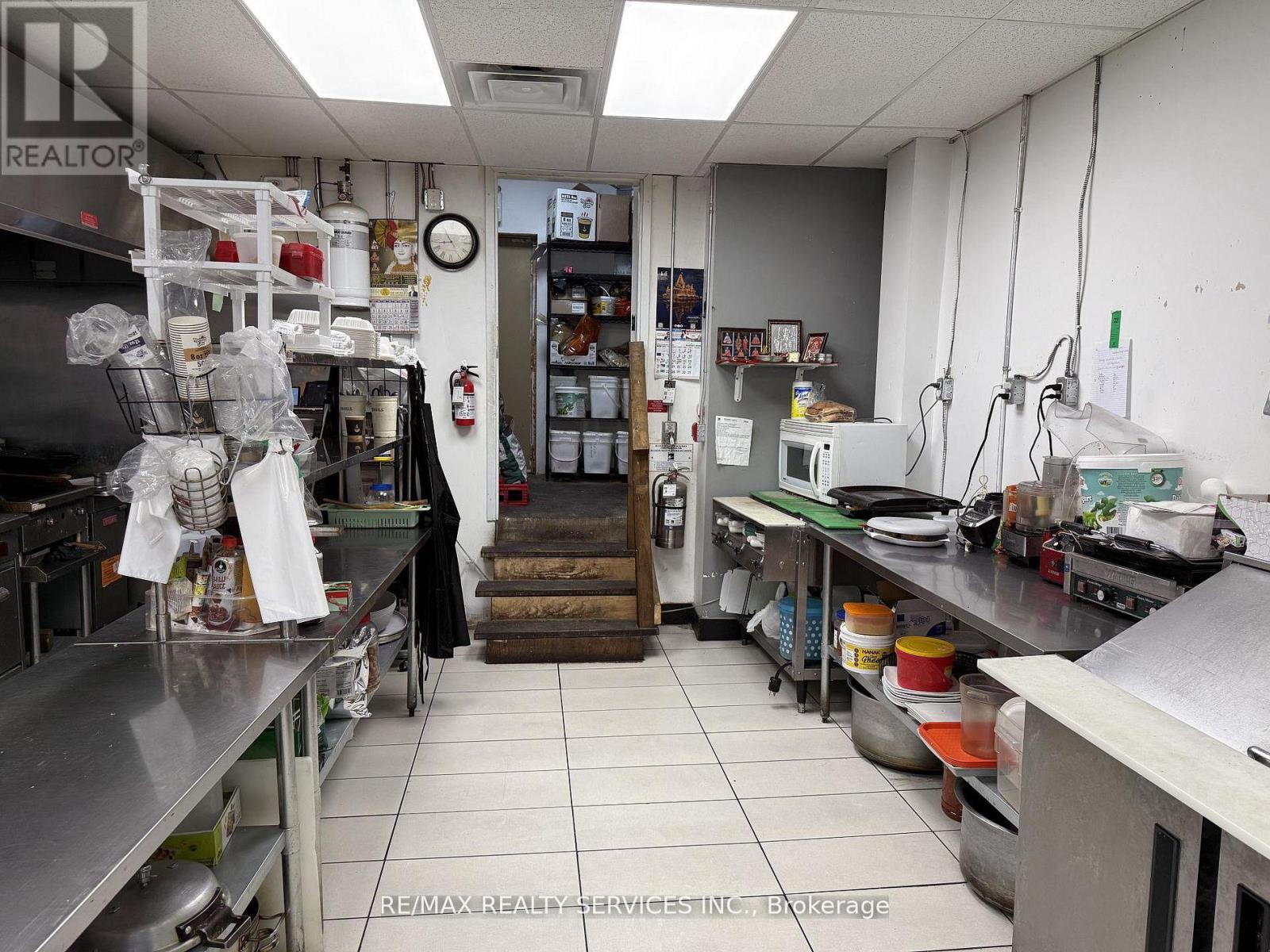 364 Richmond Street, London East, Ontario  N6A 3C3 - Photo 11 - X13104108