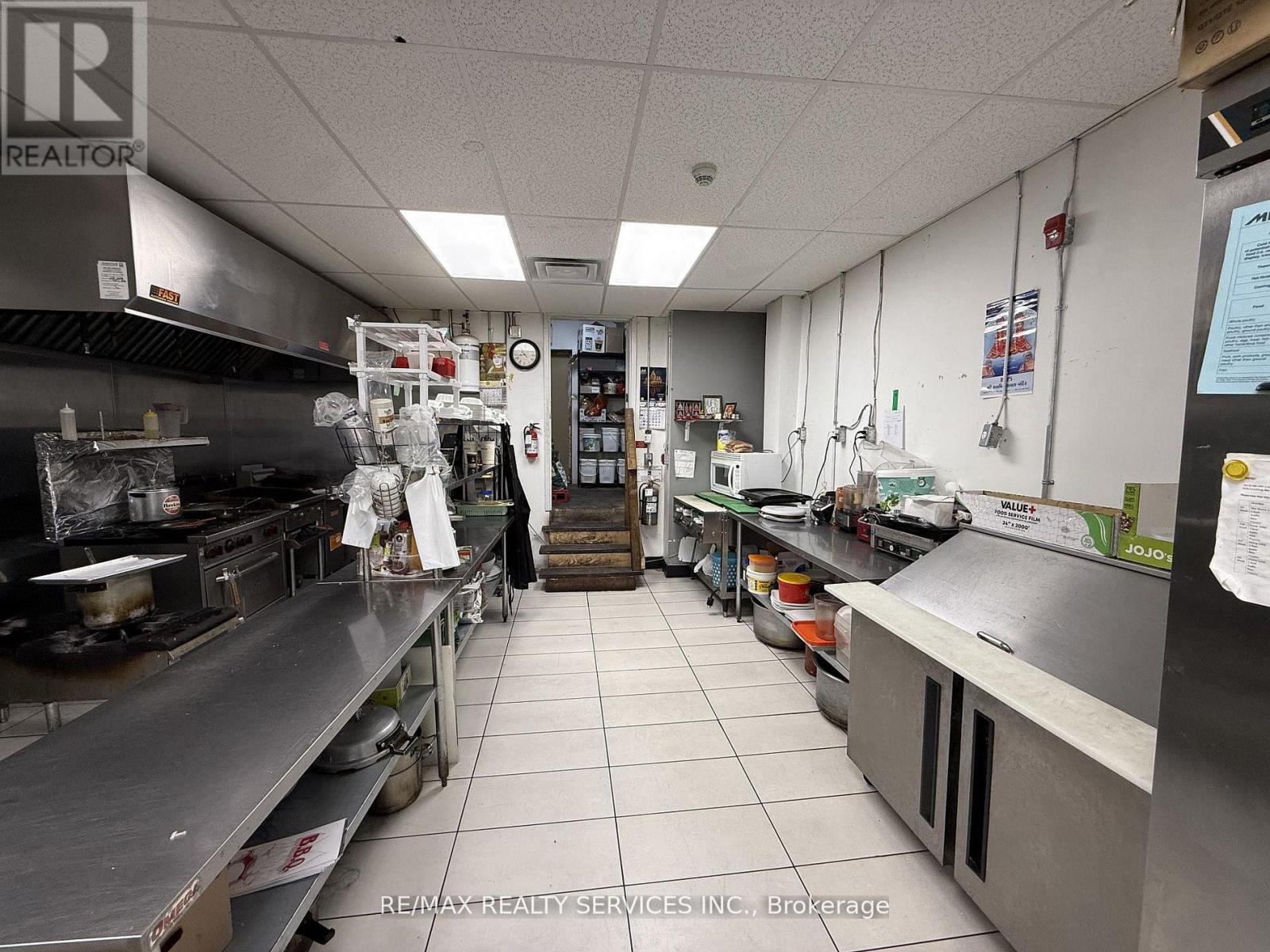 364 Richmond Street, London East, Ontario  N6A 3C3 - Photo 8 - X13104108
