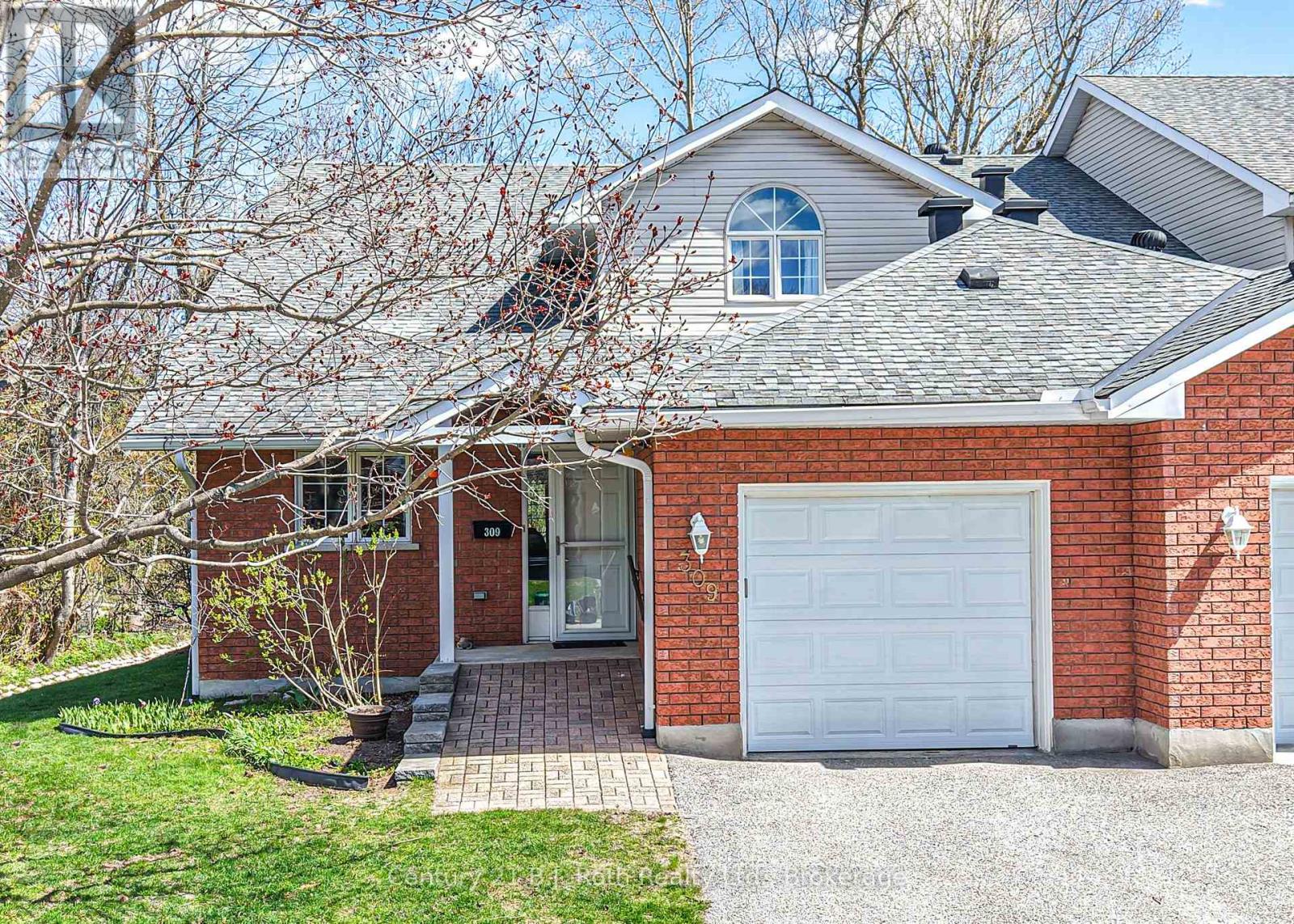 309 - 30 Museum Drive, Orillia, Ontario  L3V 7T9 - Photo 1 - S13104166