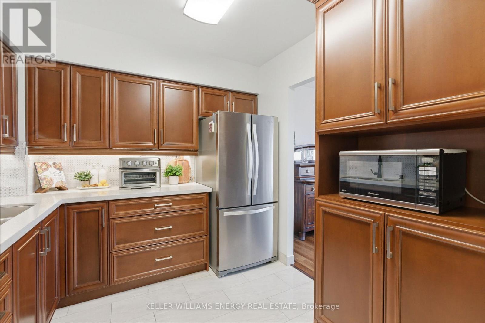519 - 39 Kimbercroft Court, Toronto, Ontario  M1S 5B5 - Photo 9 - E13104254