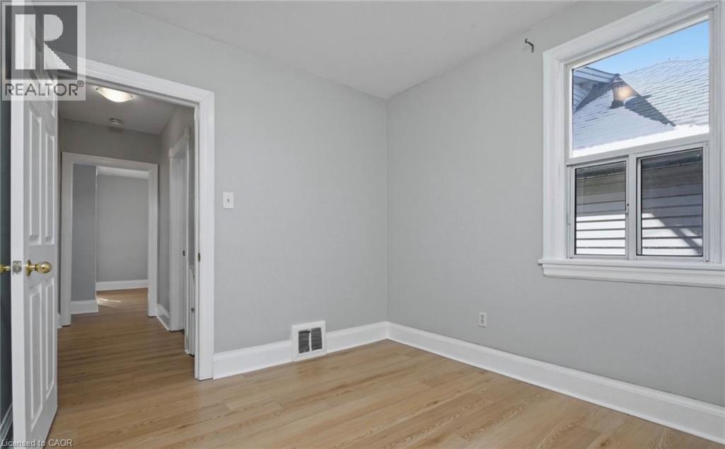 542 Walmer Road Unit# Upper, Hamilton, Ontario  L8H 3E6 - Photo 7 - 40828657