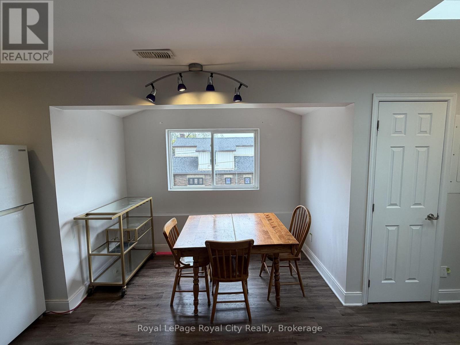 1 - 563 Woolwich Street, Guelph, Ontario  N1H 3Y4 - Photo 2 - X12846912