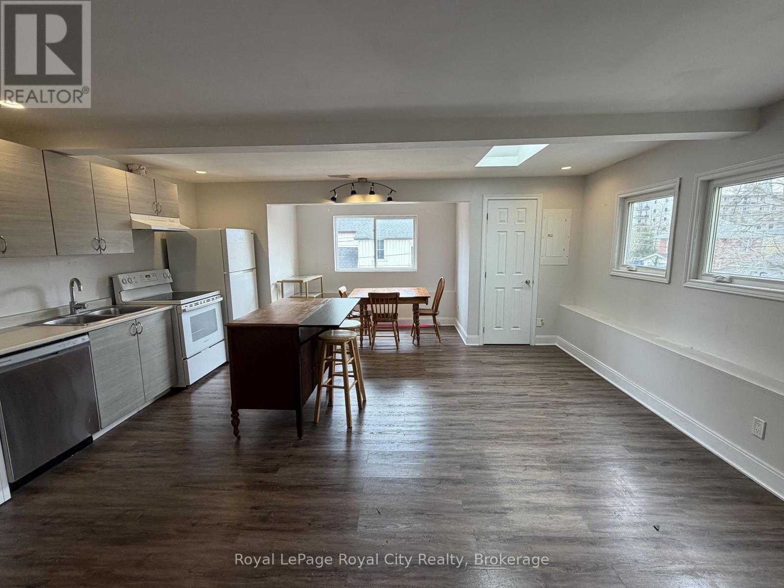 1 - 563 Woolwich Street, Guelph, Ontario  N1H 3Y4 - Photo 5 - X12846912