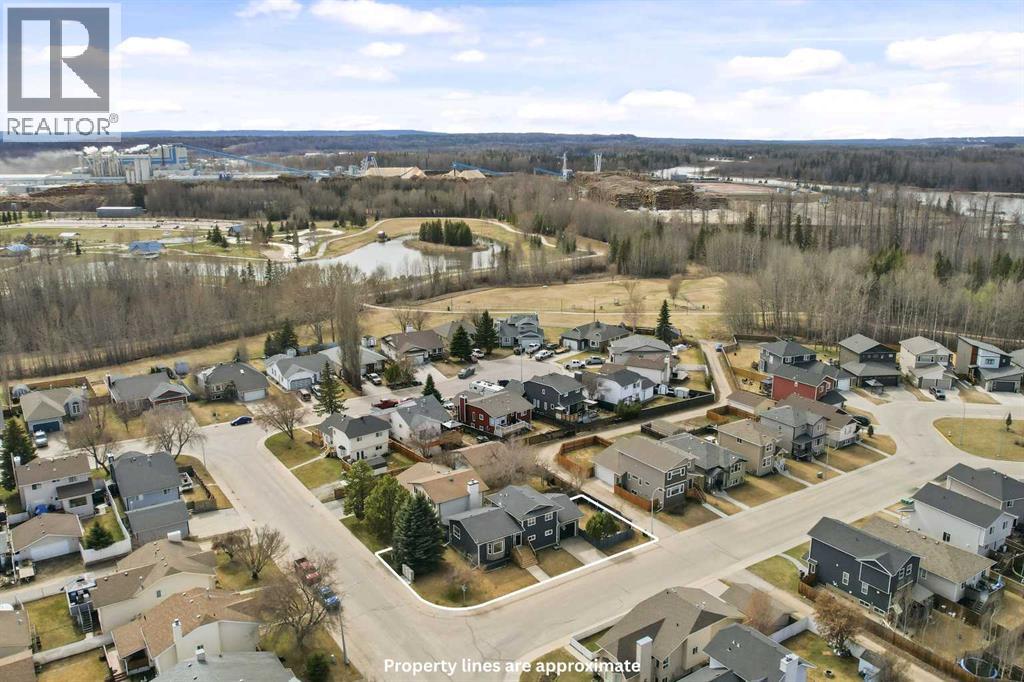 2 Pritchard Drive, Whitecourt, Alberta  T7S 1B7 - Photo 3 - A2308240