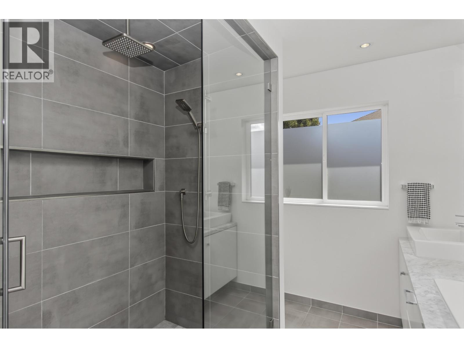 1007 Jay Crescent, Squamish, British Columbia  V8B 0P2 - Photo 23 - R3115748