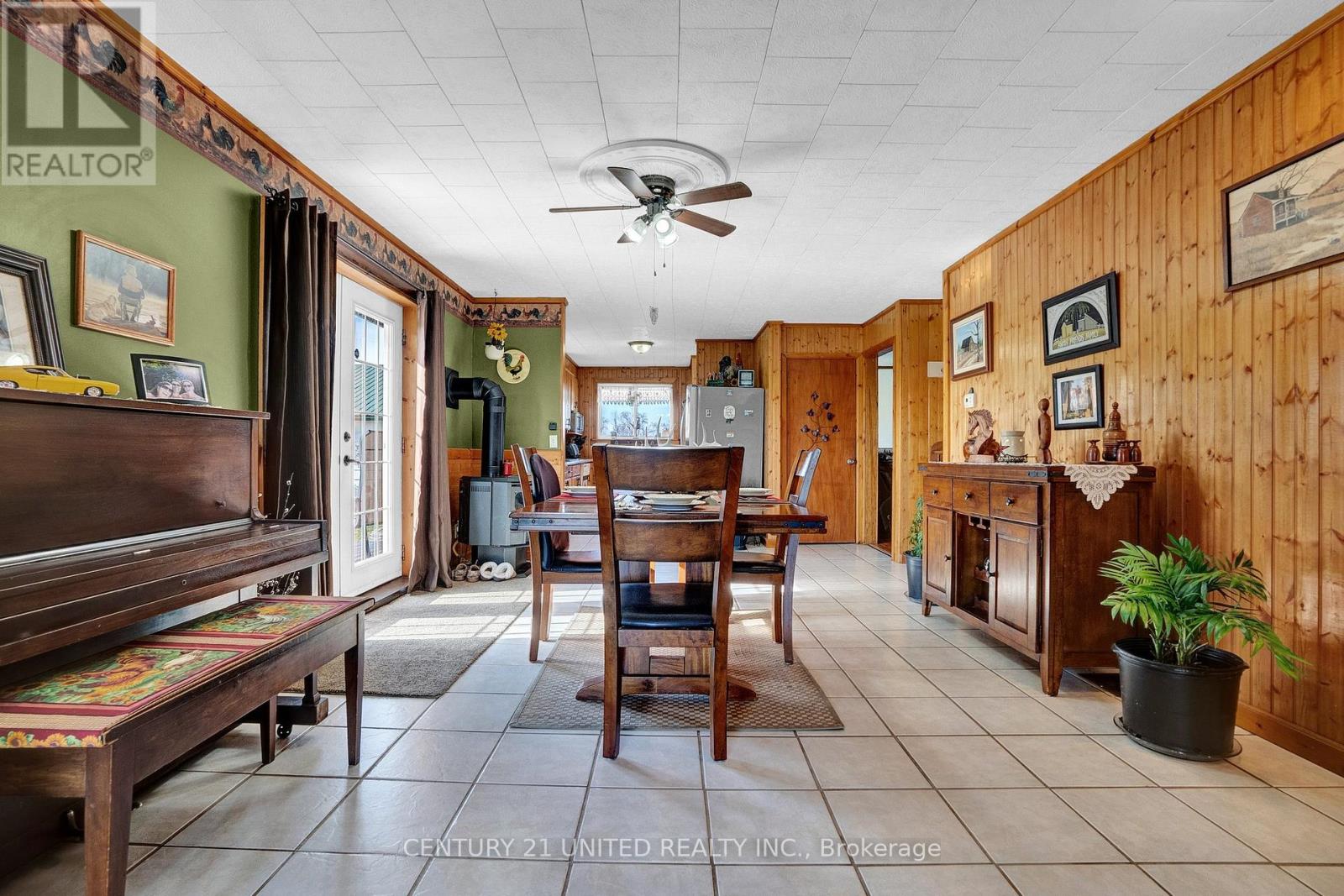 1976 Fish Lake Road, Prince Edward County, Ontario  K0K 1W0 - Photo 15 - X13104292