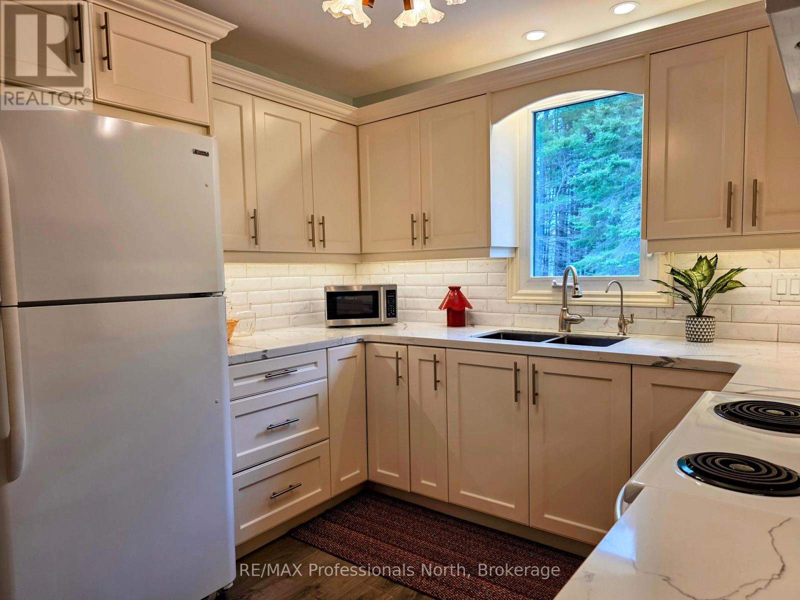1037 West Road, Minden Hills, Ontario  K0M 1S0 - Photo 15 - X13104170