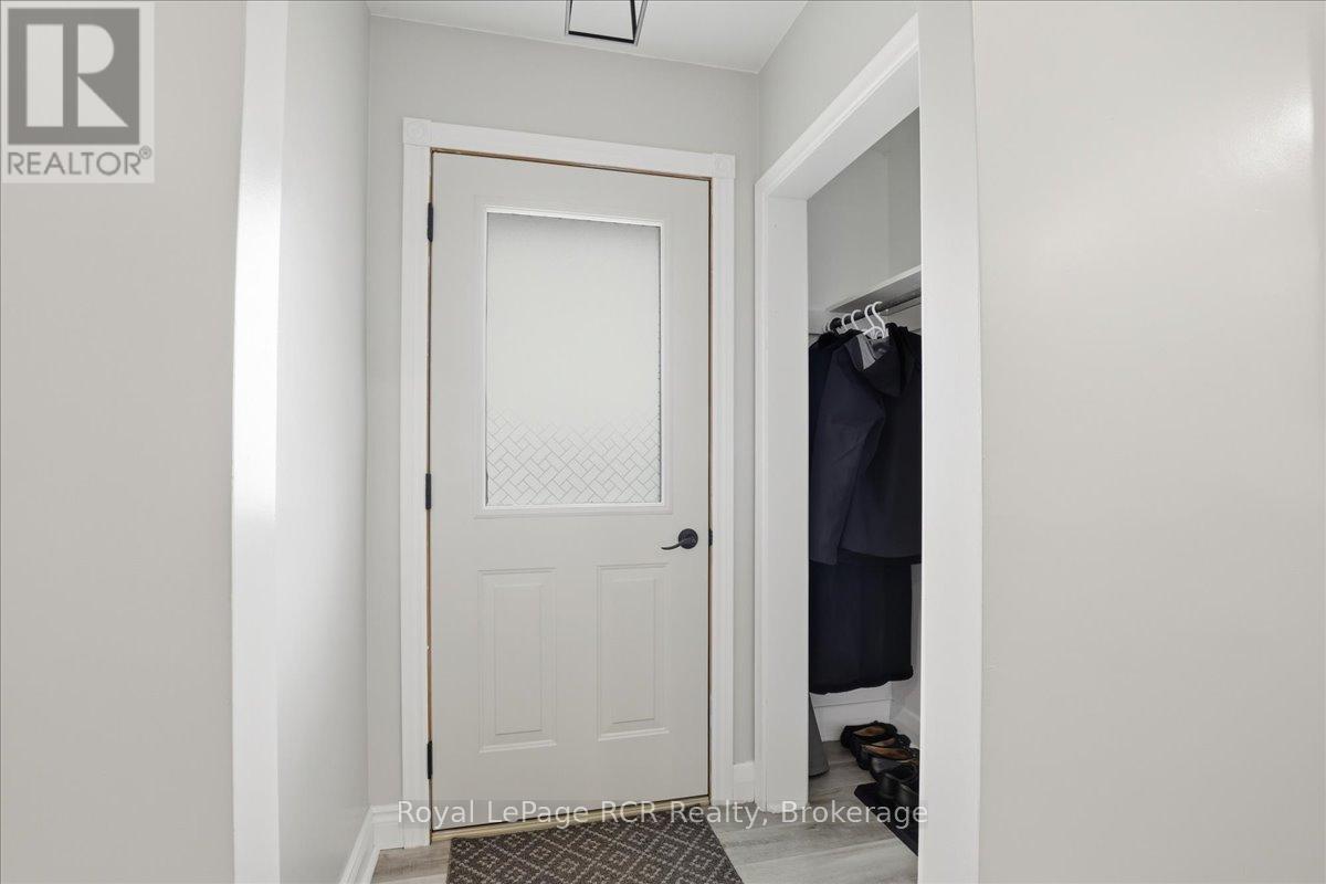 56 John Street N, Minto, Ontario  N0G 1Z0 - Photo 11 - X13104306
