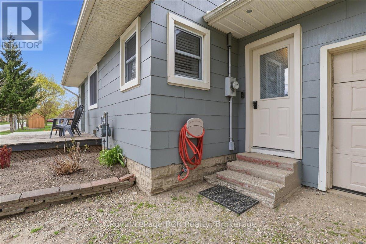 56 John Street N, Minto, Ontario  N0G 1Z0 - Photo 6 - X13104306