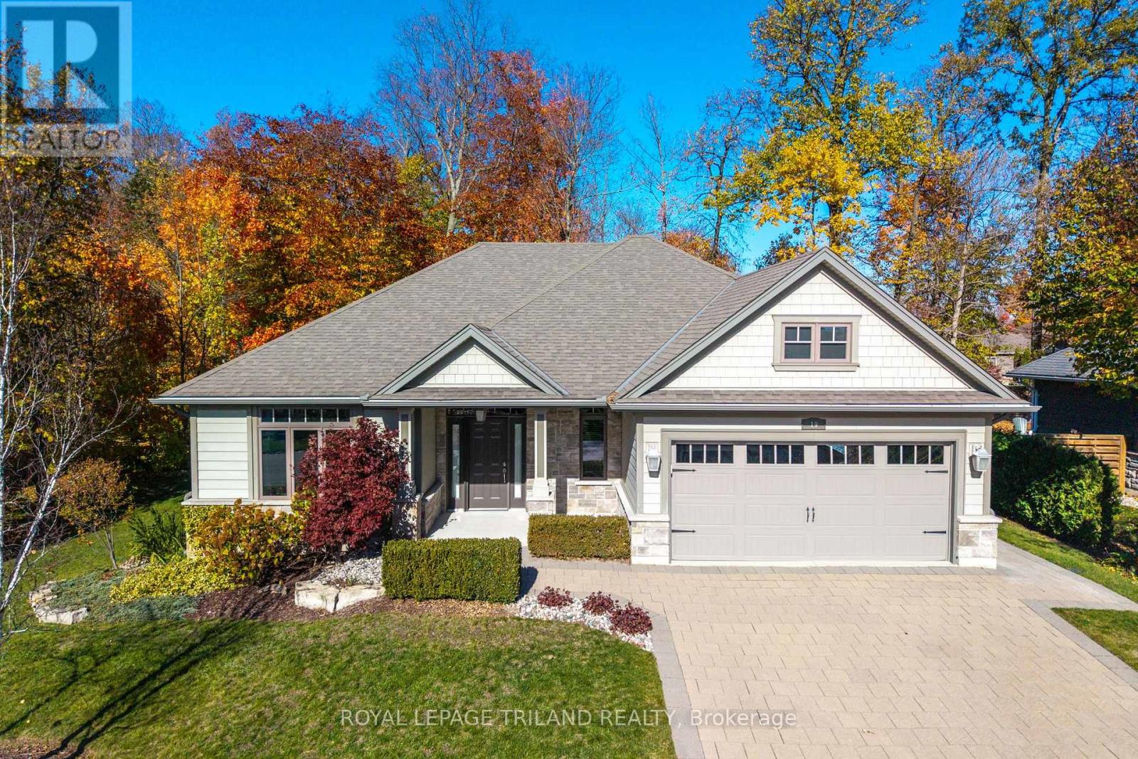 19 ERIN PLACE, Lambton Shores, Ontario