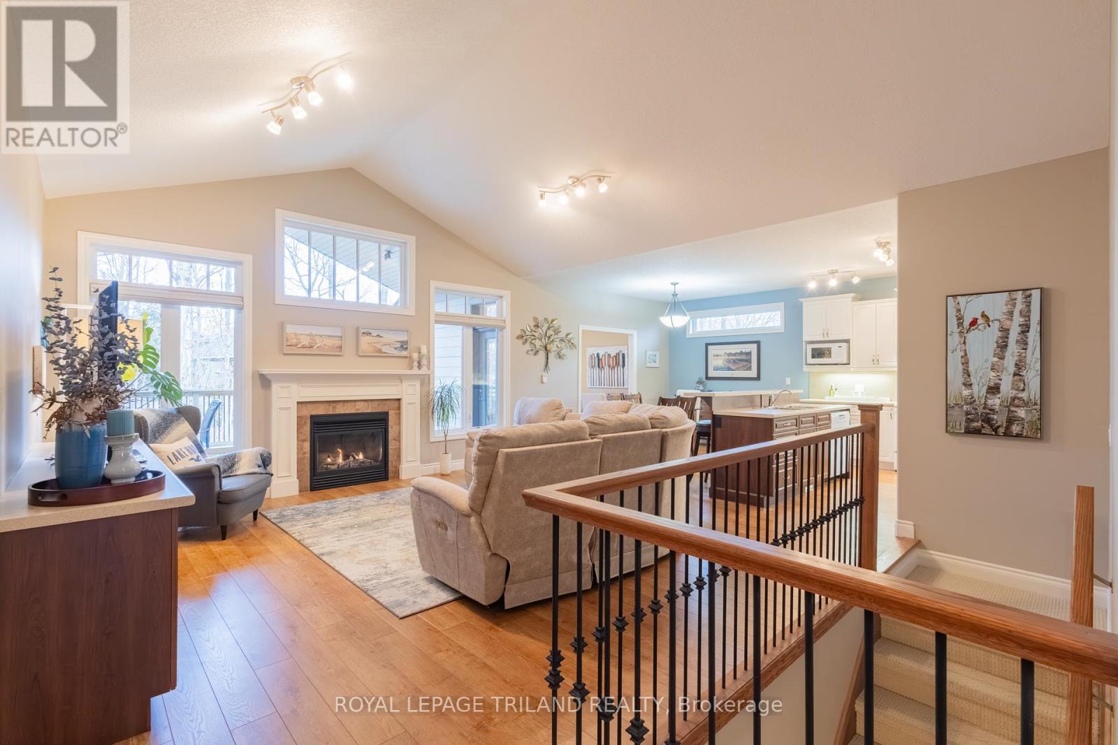 19 Erin Place, Lambton Shores, Ontario  N0M 1T0 - Photo 12 - X13104154
