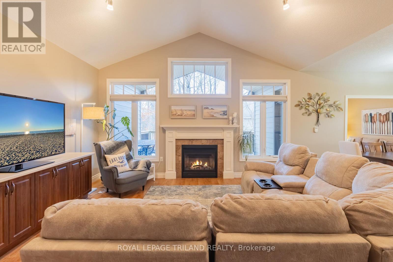19 Erin Place, Lambton Shores, Ontario  N0M 1T0 - Photo 16 - X13104154