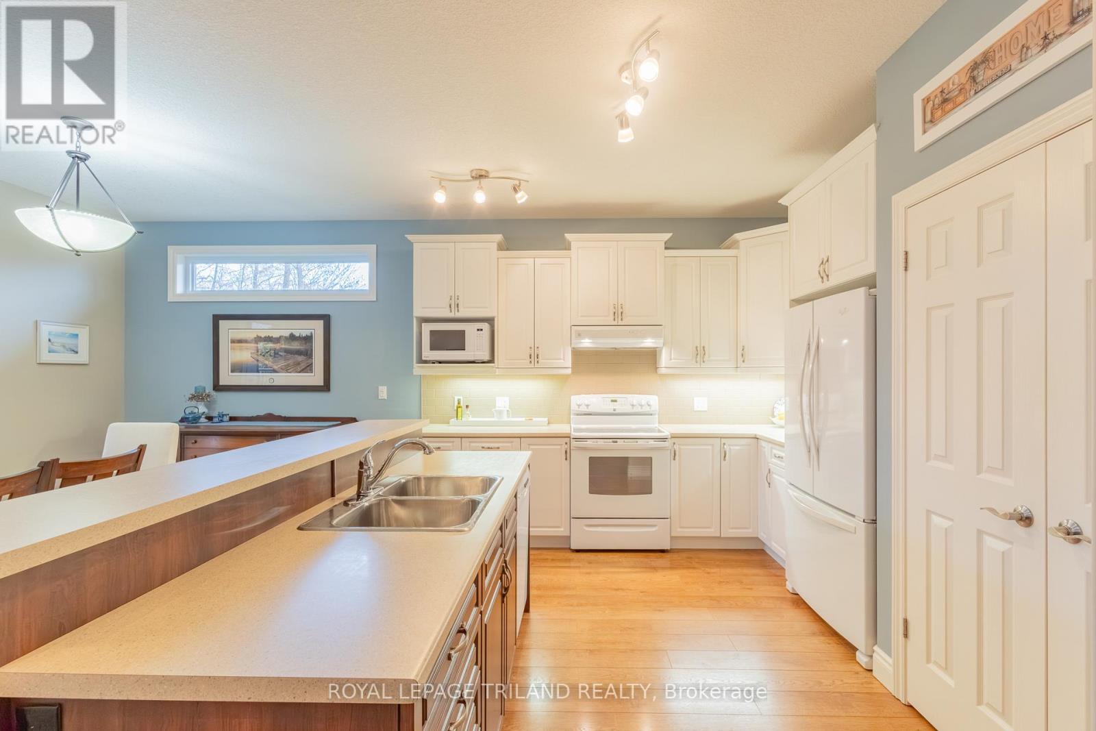 19 Erin Place, Lambton Shores, Ontario  N0M 1T0 - Photo 23 - X13104154
