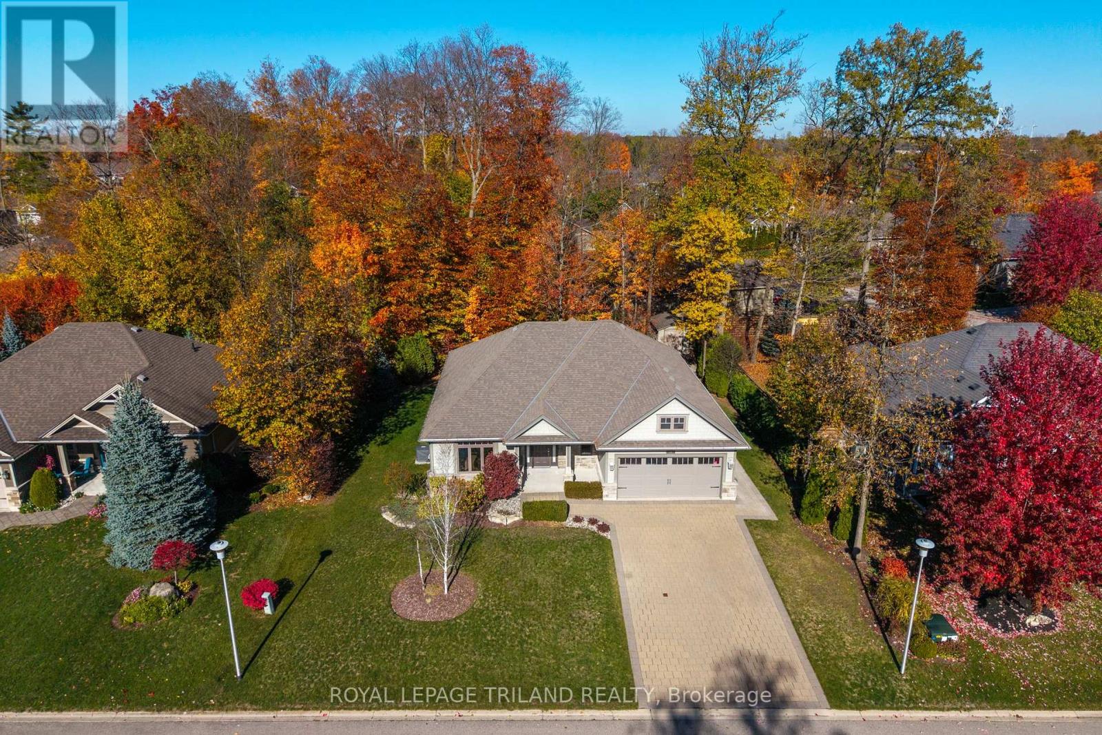 19 Erin Place, Lambton Shores, Ontario  N0M 1T0 - Photo 43 - X13104154