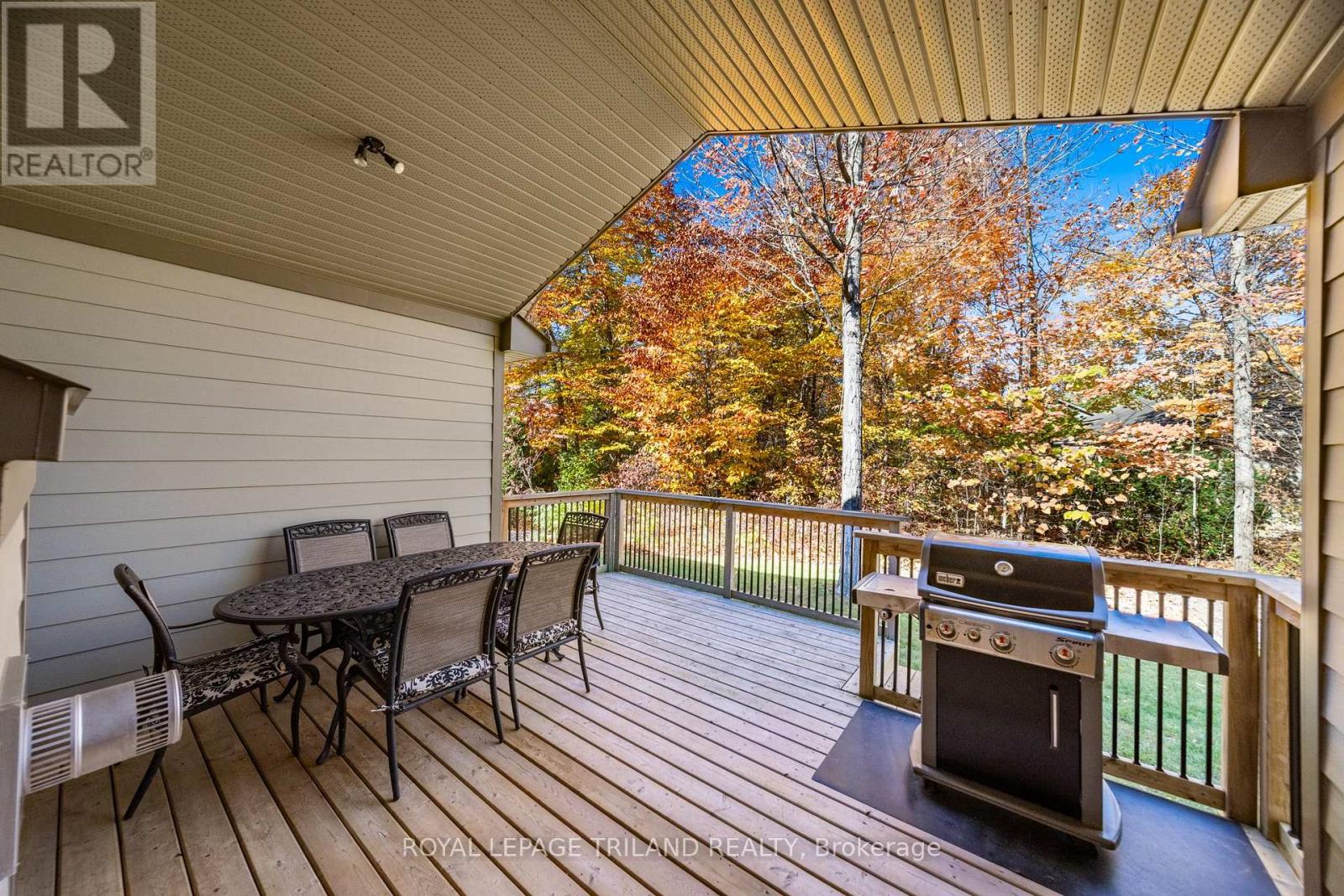 19 Erin Place, Lambton Shores, Ontario  N0M 1T0 - Photo 47 - X13104154