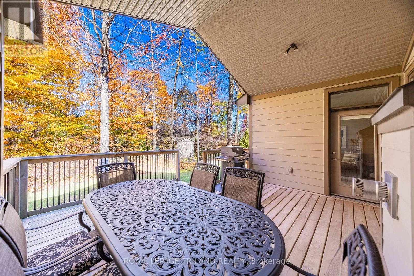 19 Erin Place, Lambton Shores, Ontario  N0M 1T0 - Photo 6 - X13104154