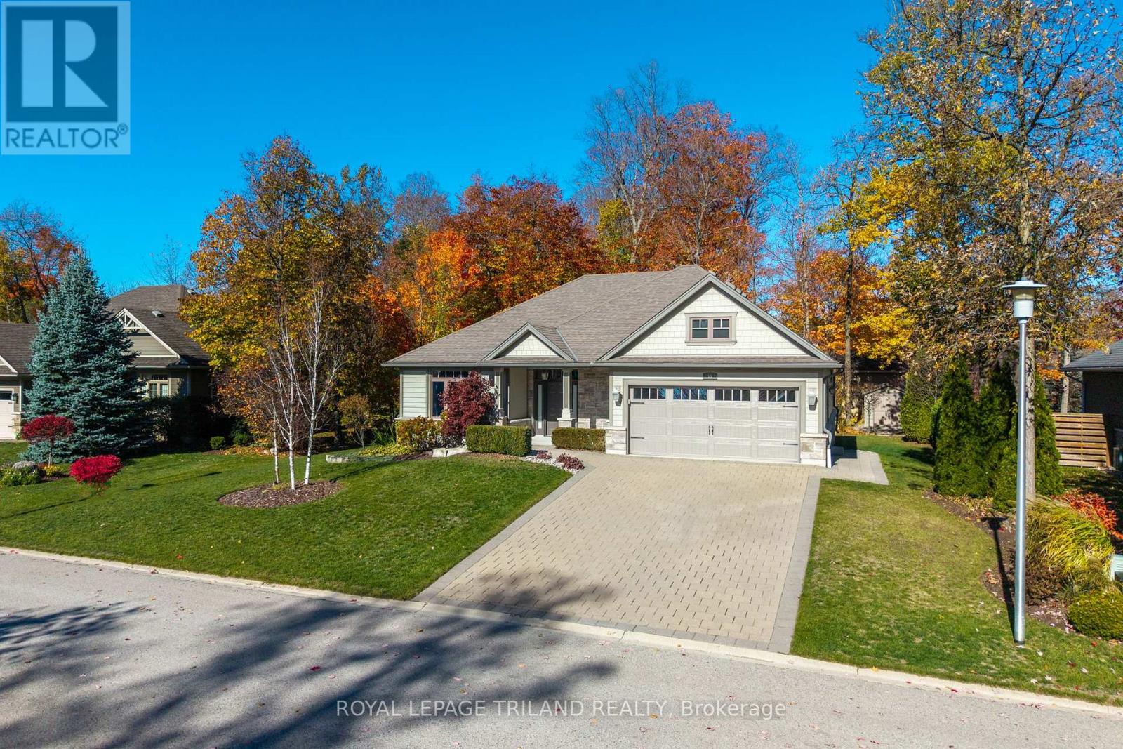 19 Erin Place, Lambton Shores, Ontario  N0M 1T0 - Photo 8 - X13104154