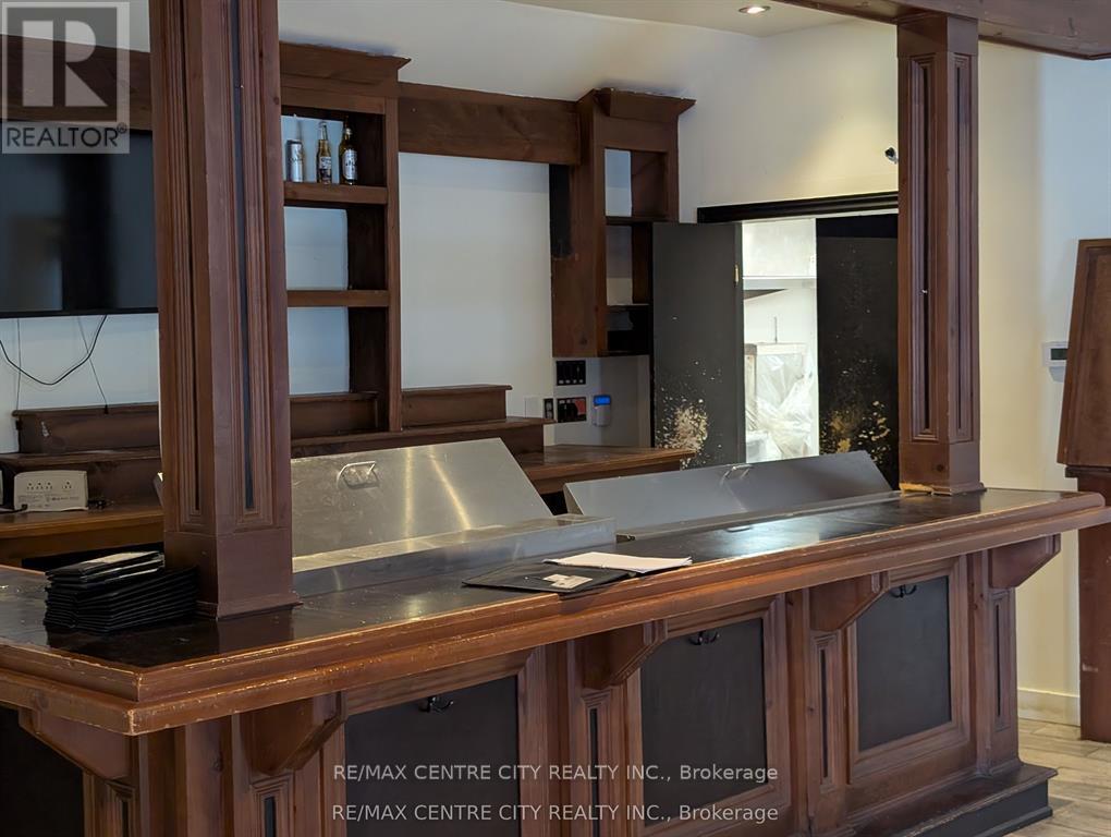 2300 Wharncliffe Road S, London South, Ontario  N6P 1L1 - Photo 5 - X13104460