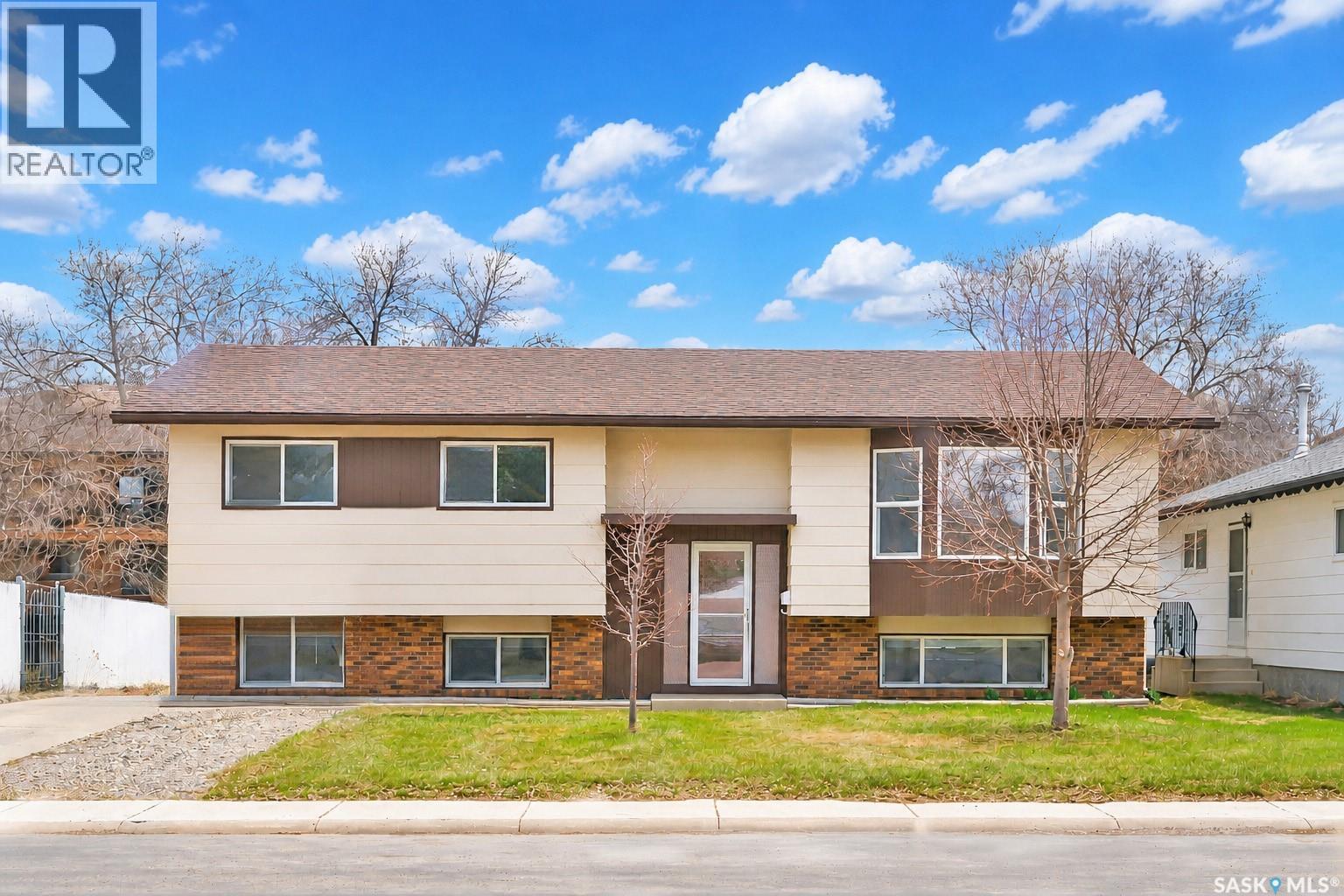 118 Stone Terrace, Saskatoon, Saskatchewan  S7M 4J5 - Photo 2 - SK035150