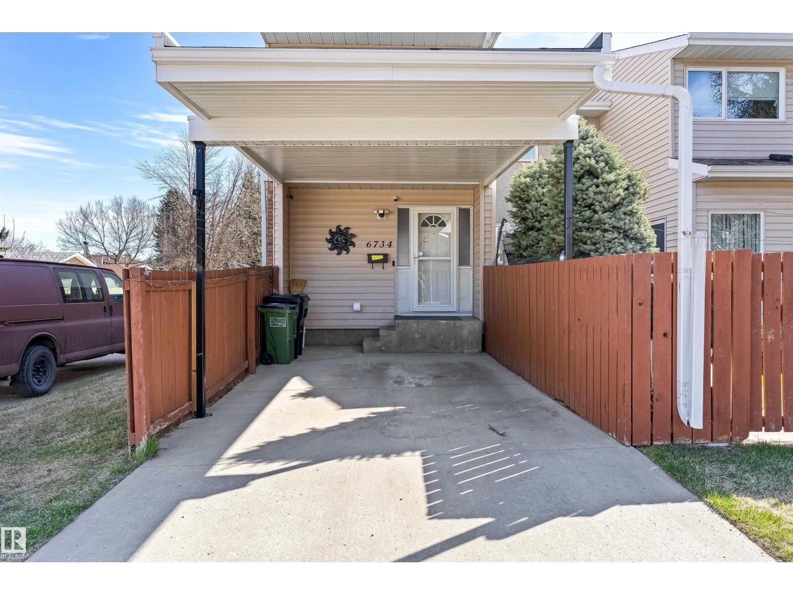 6734 36a Av Nw, Edmonton, Alberta  T6K 1S3 - Photo 2 - E4486648
