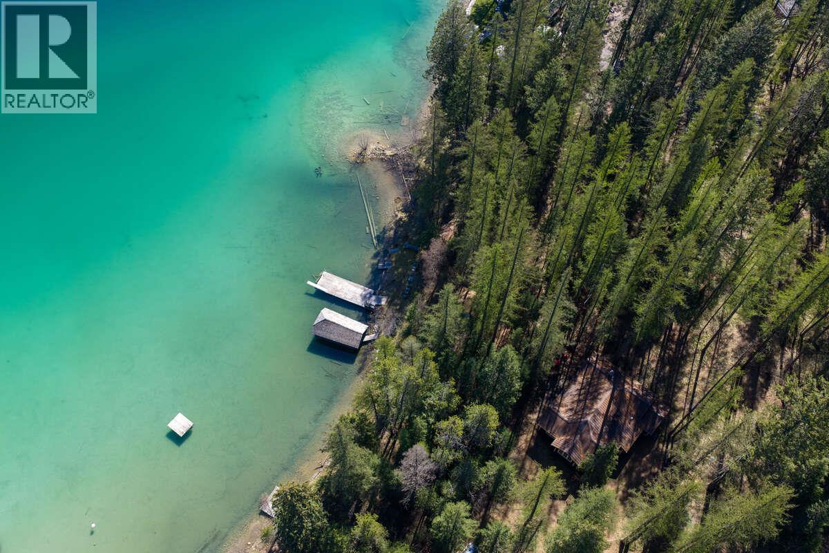 6768 Rosen Lake Road, Jaffray, British Columbia