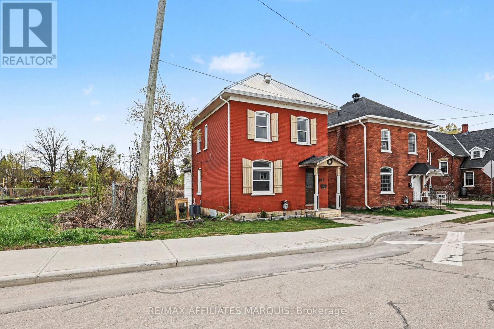 103 William Street E, Smiths Falls, Ontario  K7A 1E3 - Photo 3 - X13104232