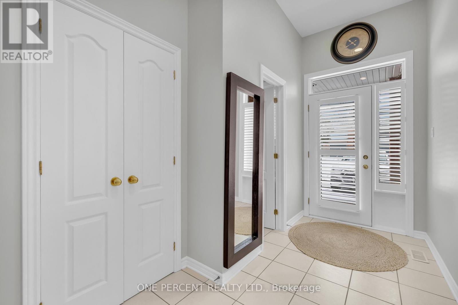 411 Cache Bay Crescent, Ottawa, Ontario  K1T 4H3 - Photo 3 - X13104250