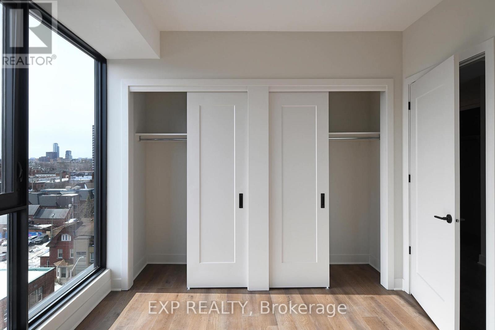 802 - 331 Cooper Street, Ottawa, Ontario  K2P 0G5 - Photo 4 - X13104454