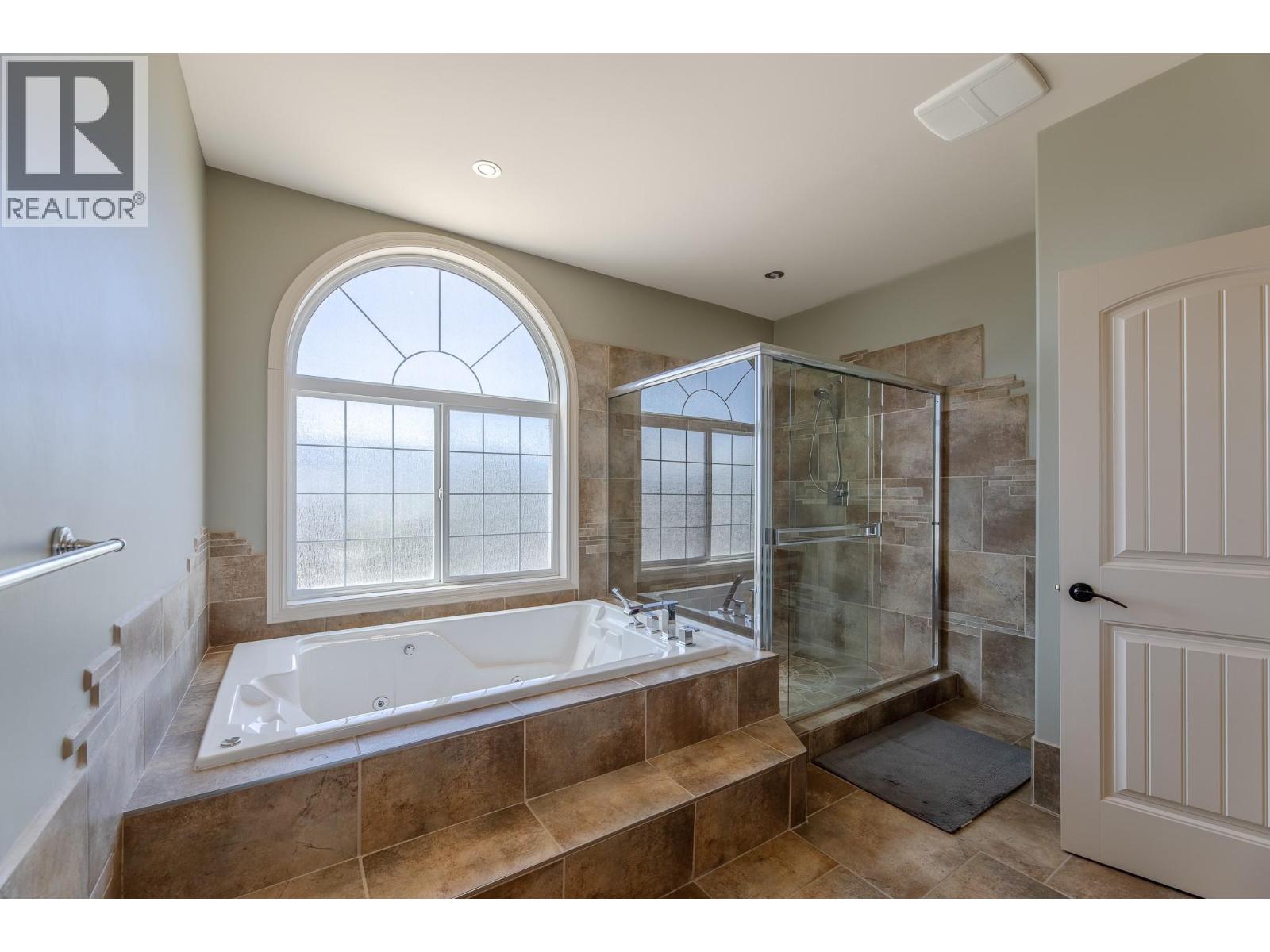 2377 Wiltse Drive, Penticton, British Columbia  V2A 7X7 - Photo 28 - 10386762
