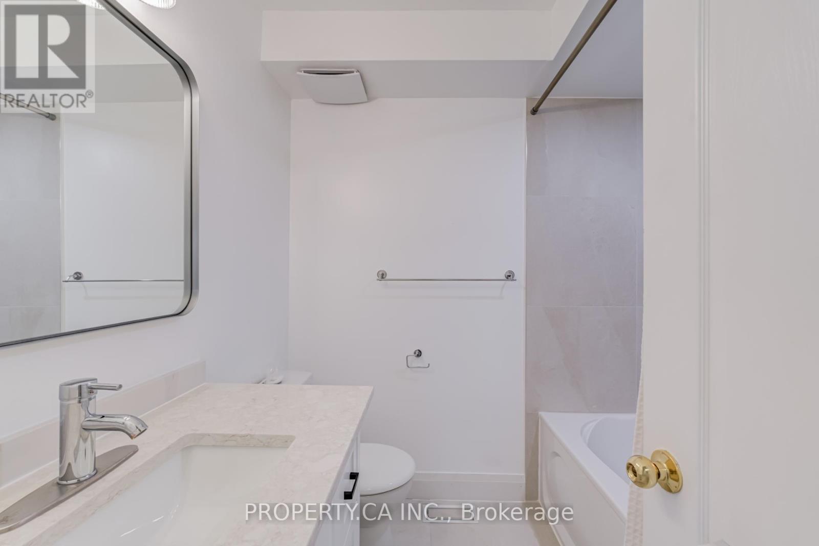 33 - 365 Murray Ross Parkway, Toronto, Ontario  M3J 3T7 - Photo 26 - W13098316