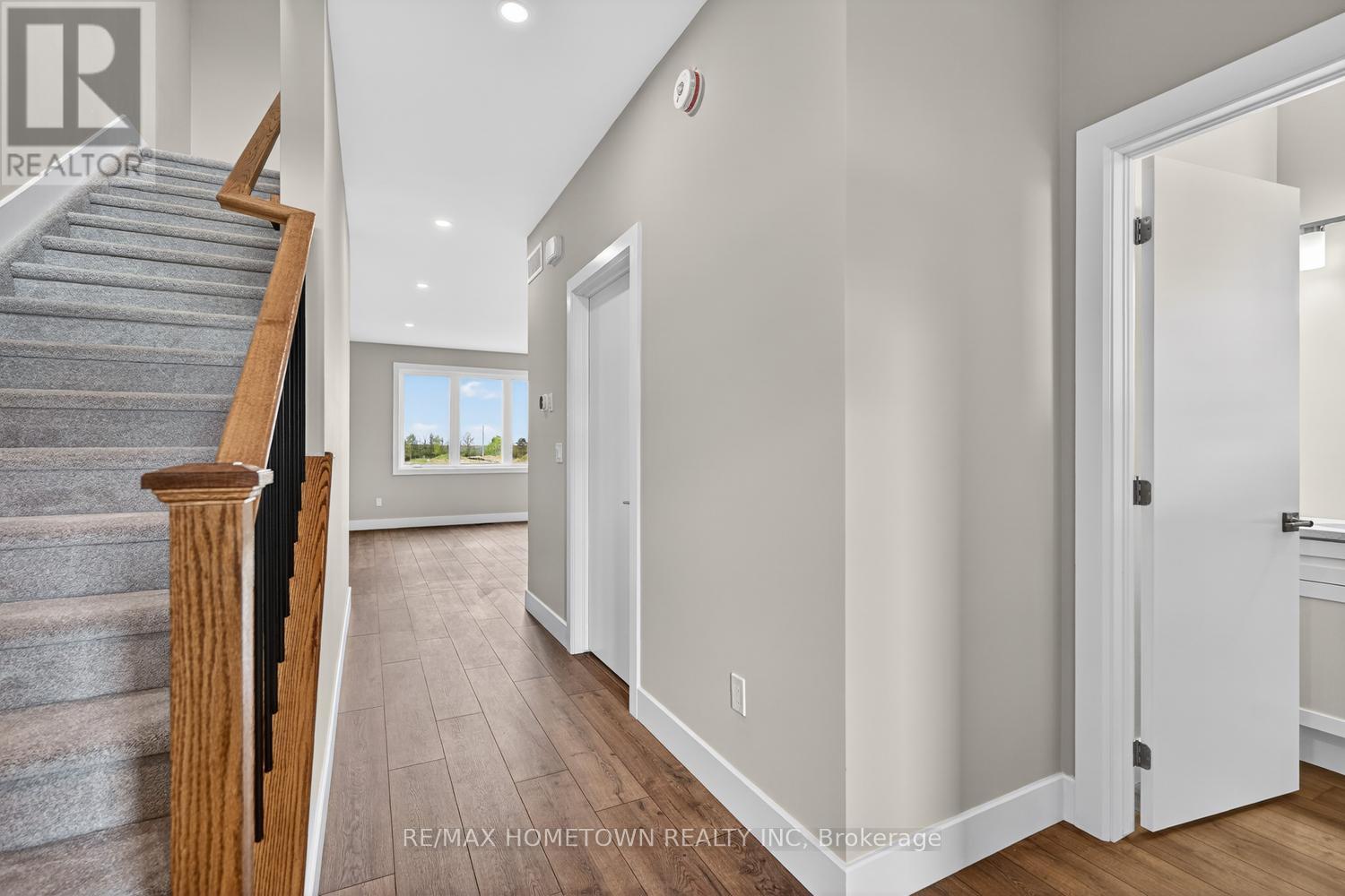 1009 Dobbie Street, Brockville, Ontario K6V 7N1 - Photo 5 - X13029856